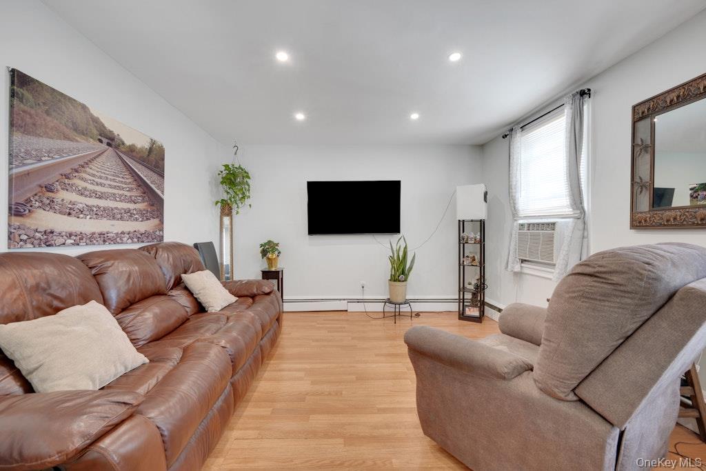 144 Beekman Avenue Property Photo 15