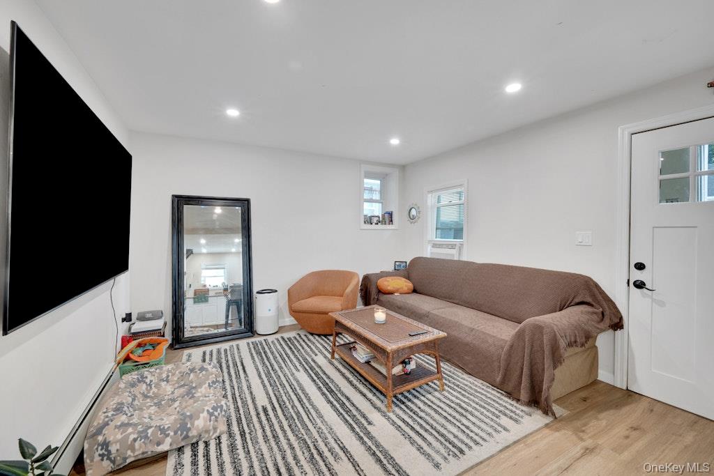 144 Beekman Avenue Property Photo 27