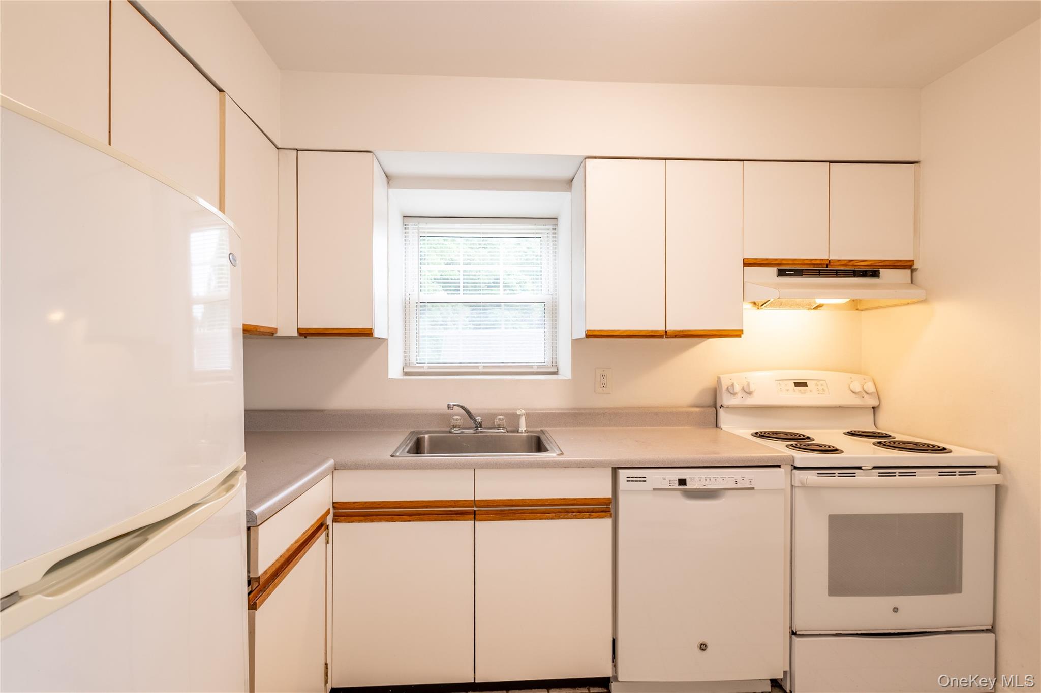 101 Sylvan Avenue 65 Property Photo 1