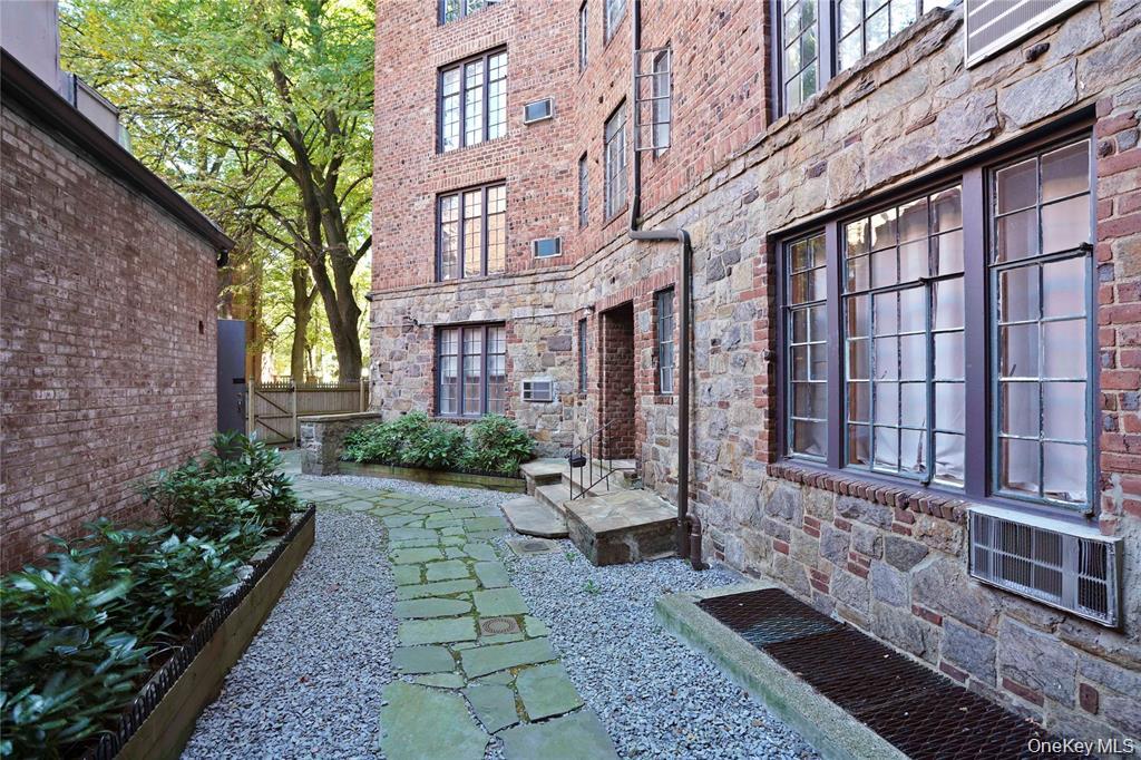 20 Continental Avenue 1-g Property Photo 28