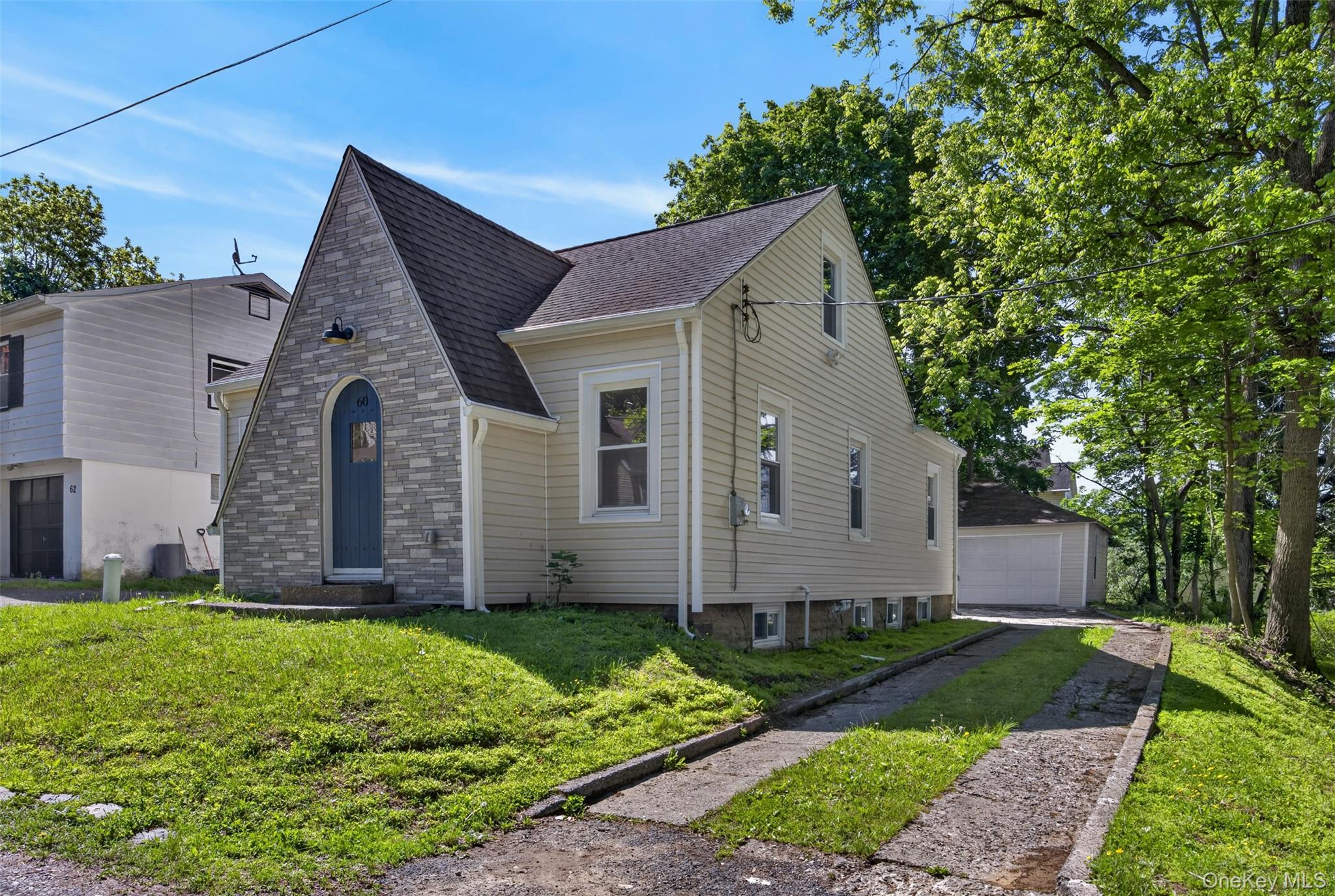 60 W Jeanibo Road Property Photo 2