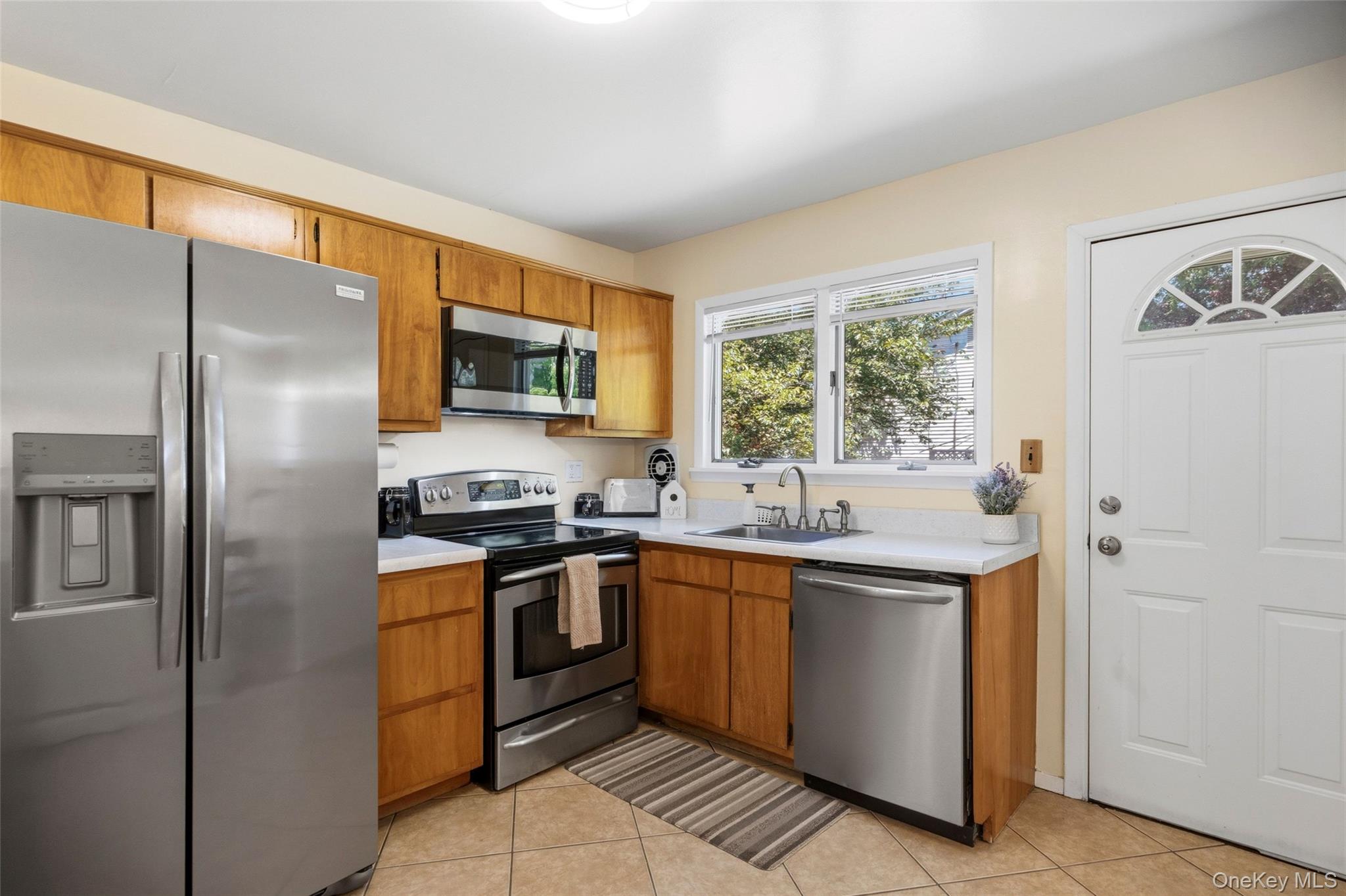 15 Lincoln Avenue Property Photo 14