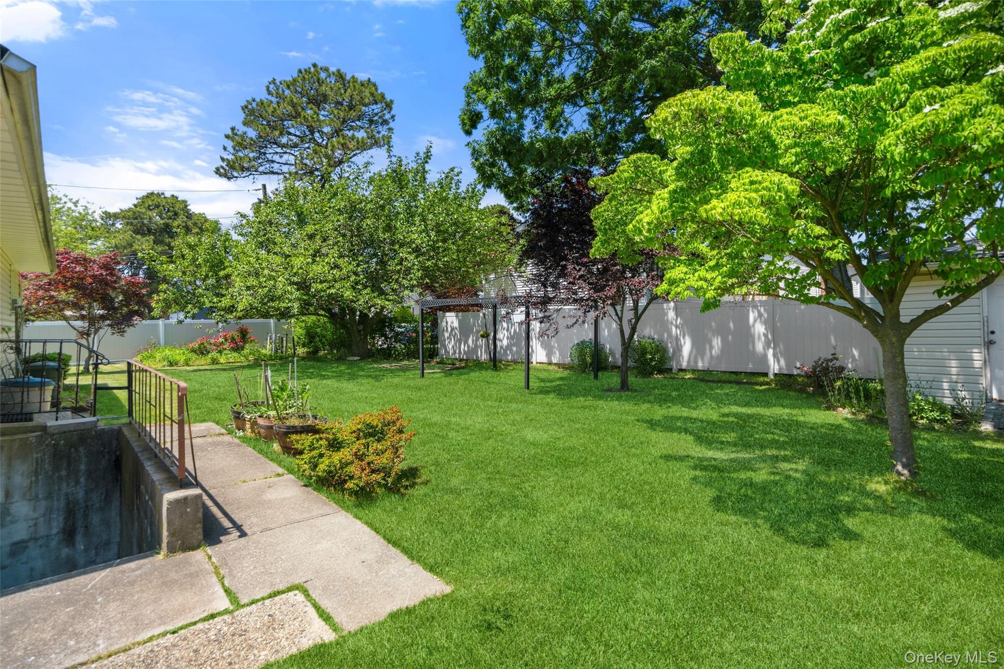 15 Lincoln Avenue Property Photo 28