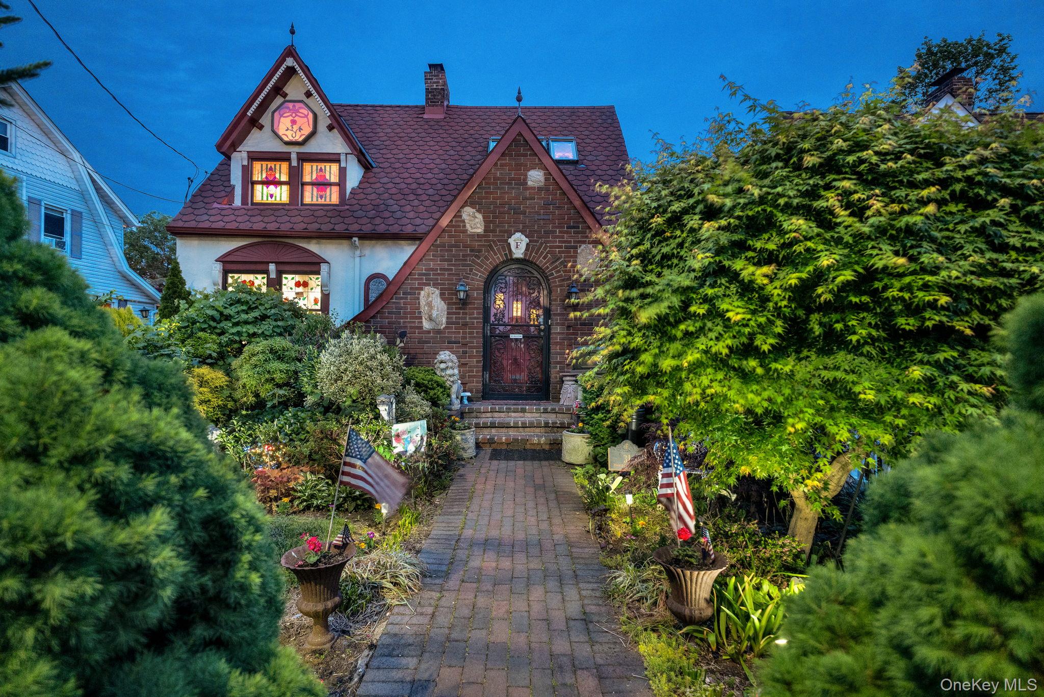 31 Roosevelt Avenue Property Photo 1