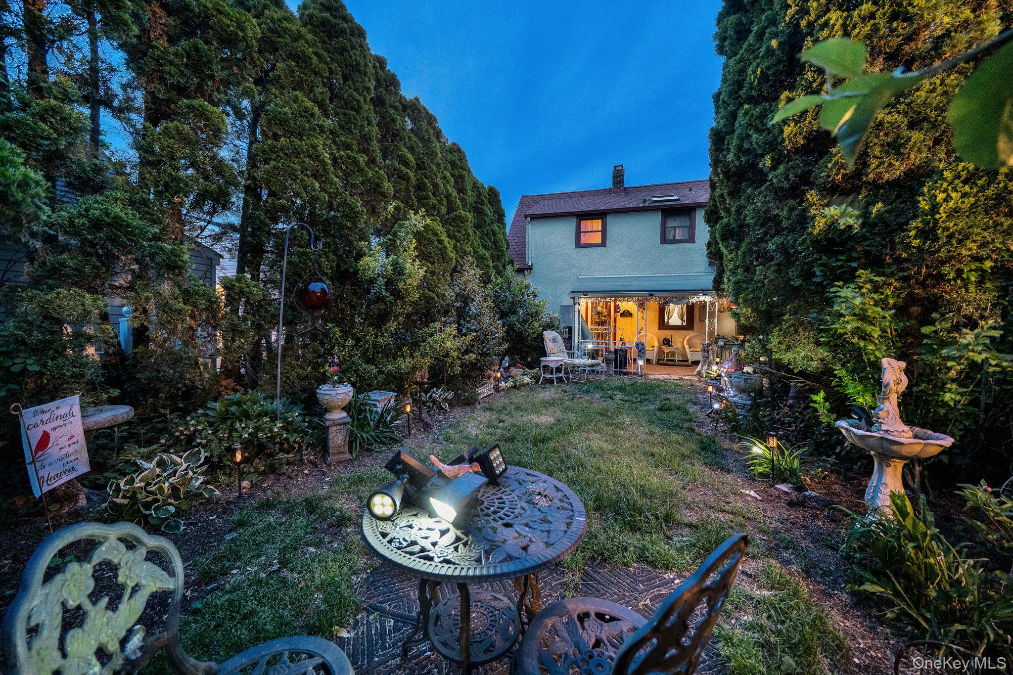 31 Roosevelt Avenue Property Photo 3