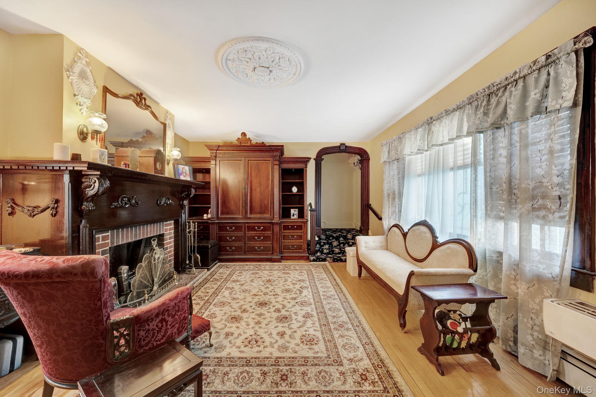 31 Roosevelt Avenue Property Photo 11