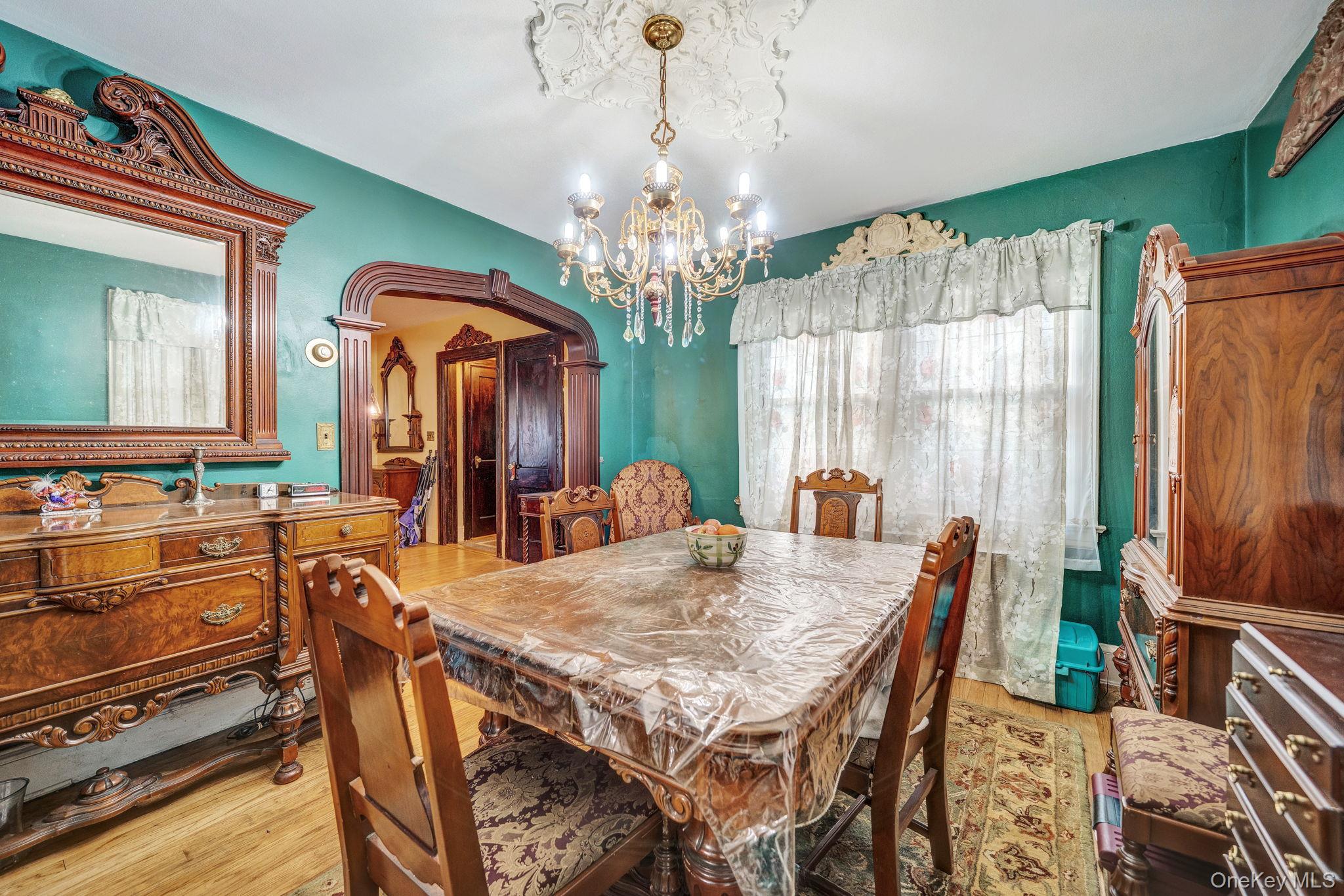 31 Roosevelt Avenue Property Photo 13