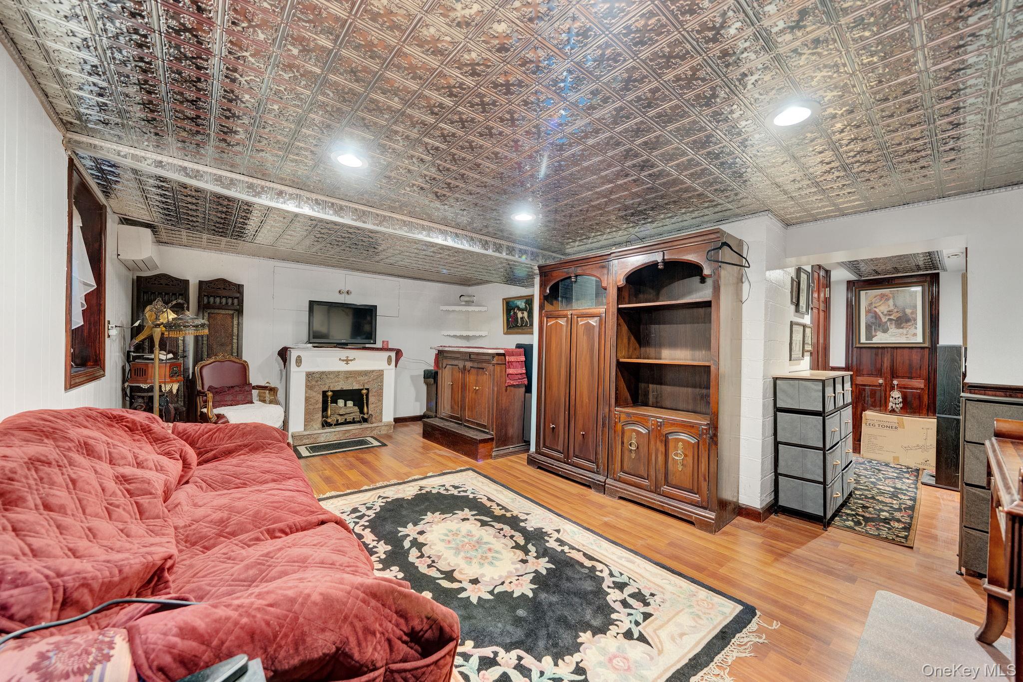 31 Roosevelt Avenue Property Photo 18