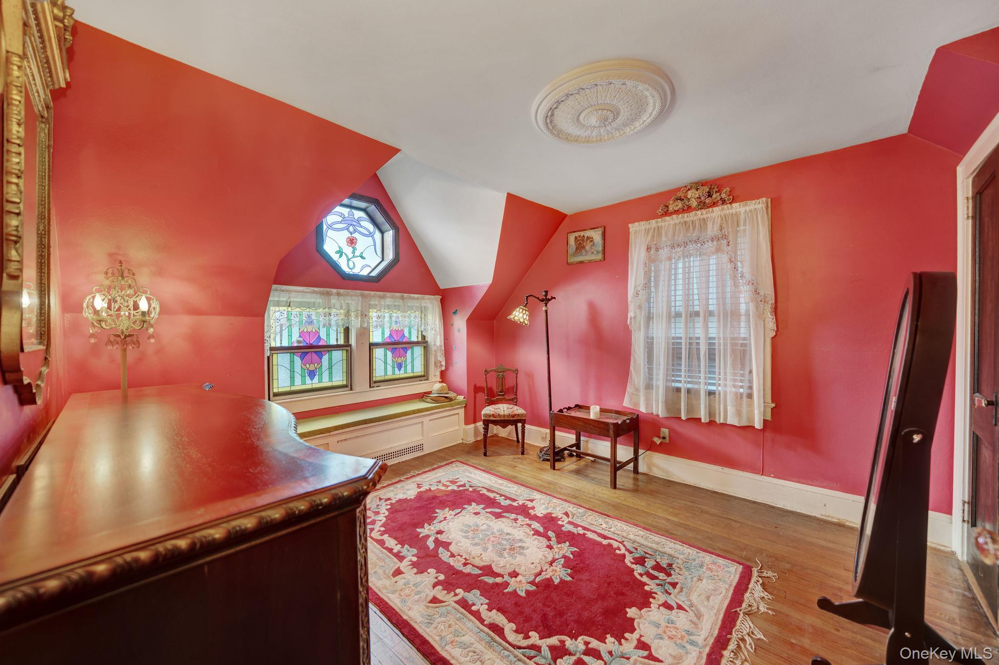 31 Roosevelt Avenue Property Photo 21