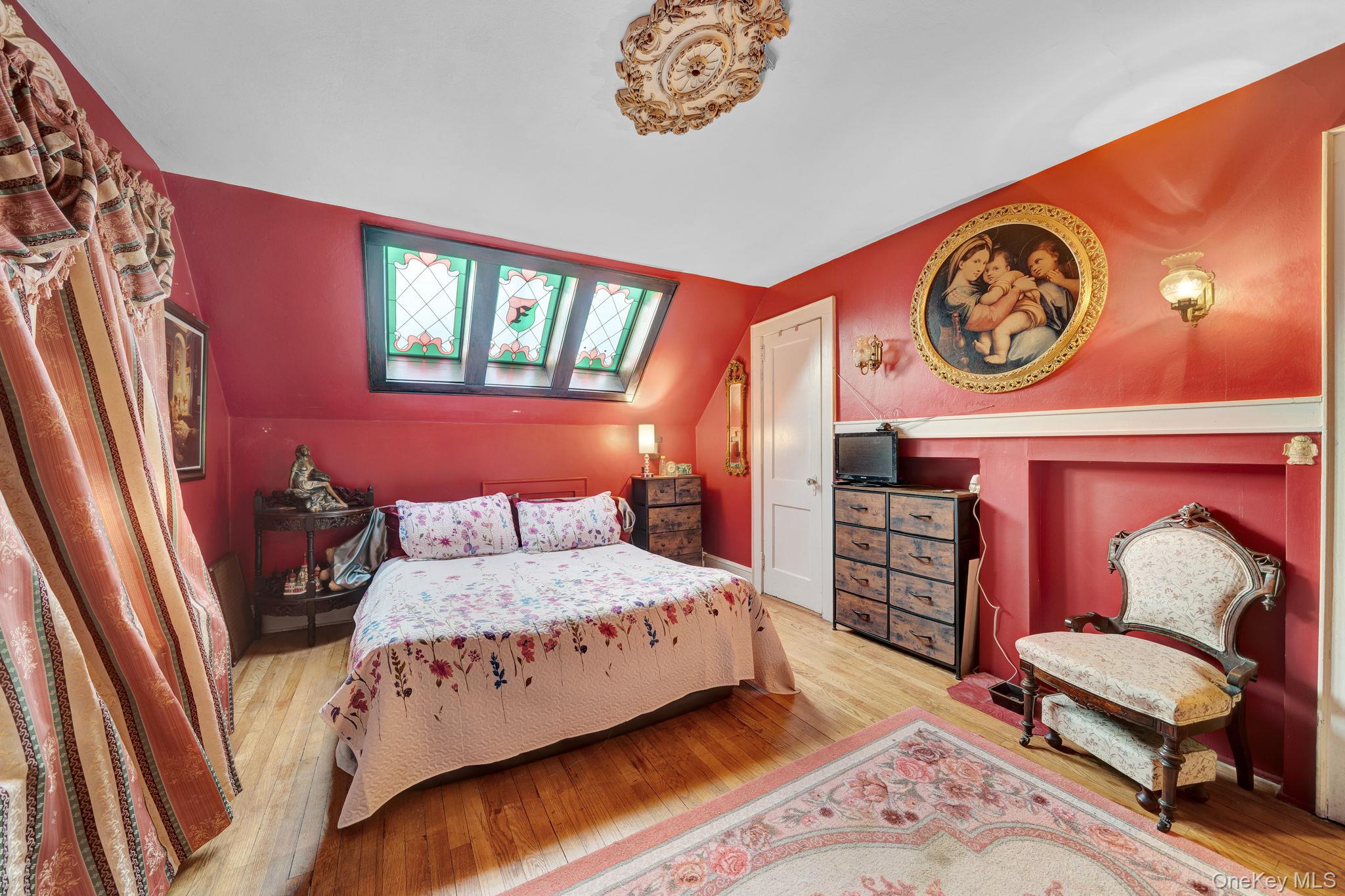 31 Roosevelt Avenue Property Photo 24