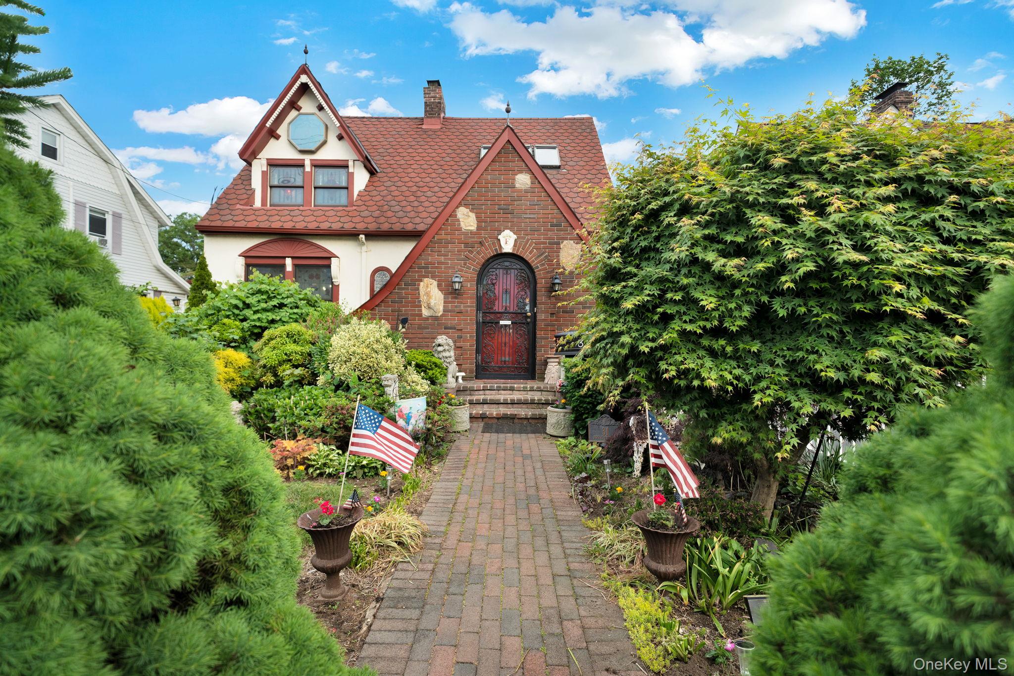31 Roosevelt Avenue Property Photo 33