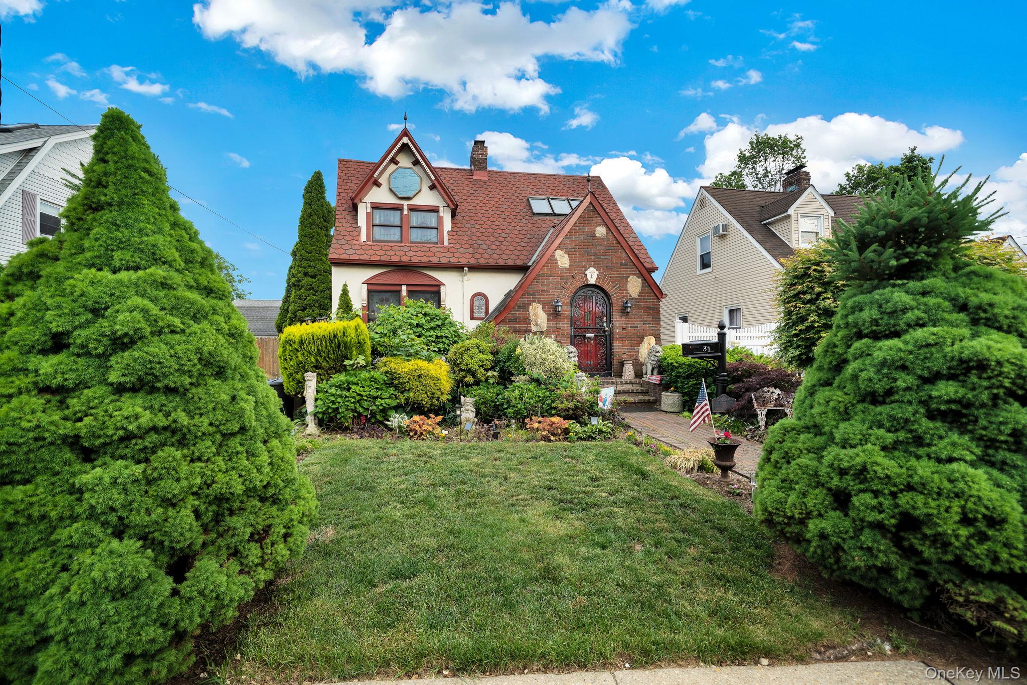 31 Roosevelt Avenue Property Photo 35