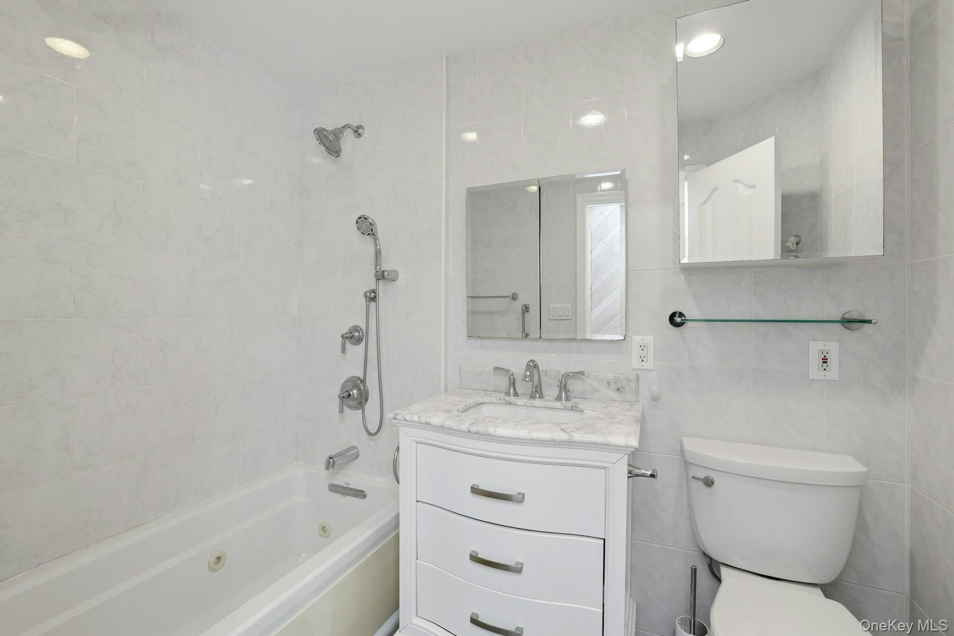 35 3rd Avenue Property Photo 20