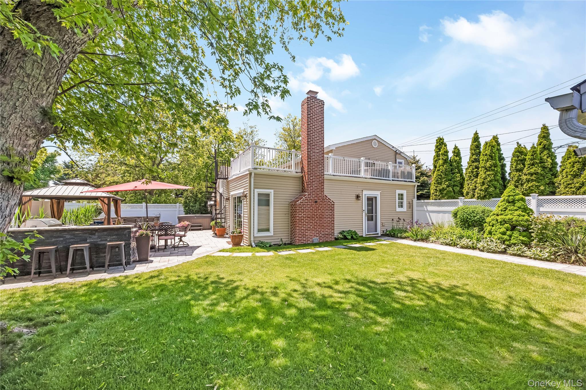 427 Vanderbilt Boulevard Property Photo 28