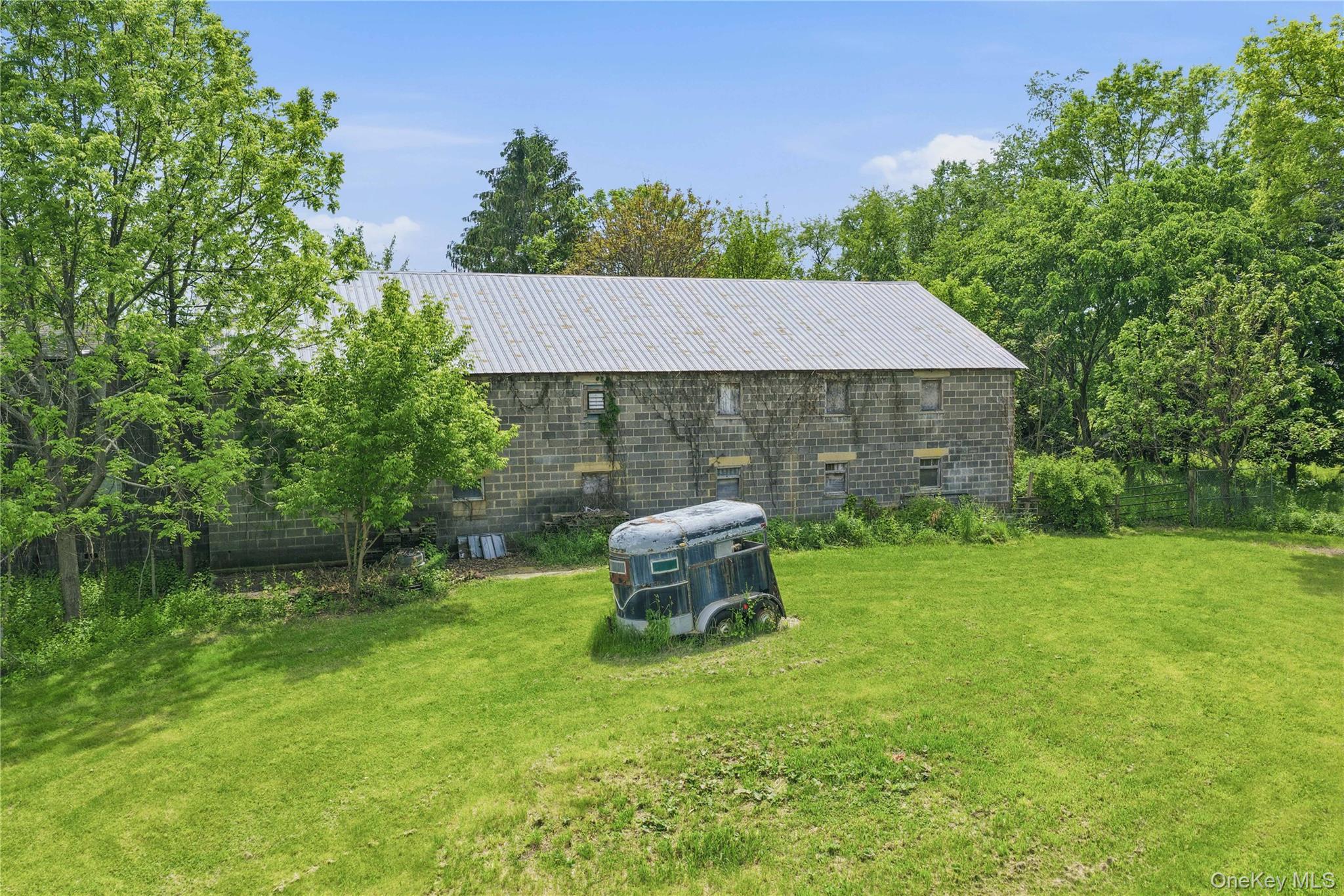 345 Drexel Drive Property Photo 12