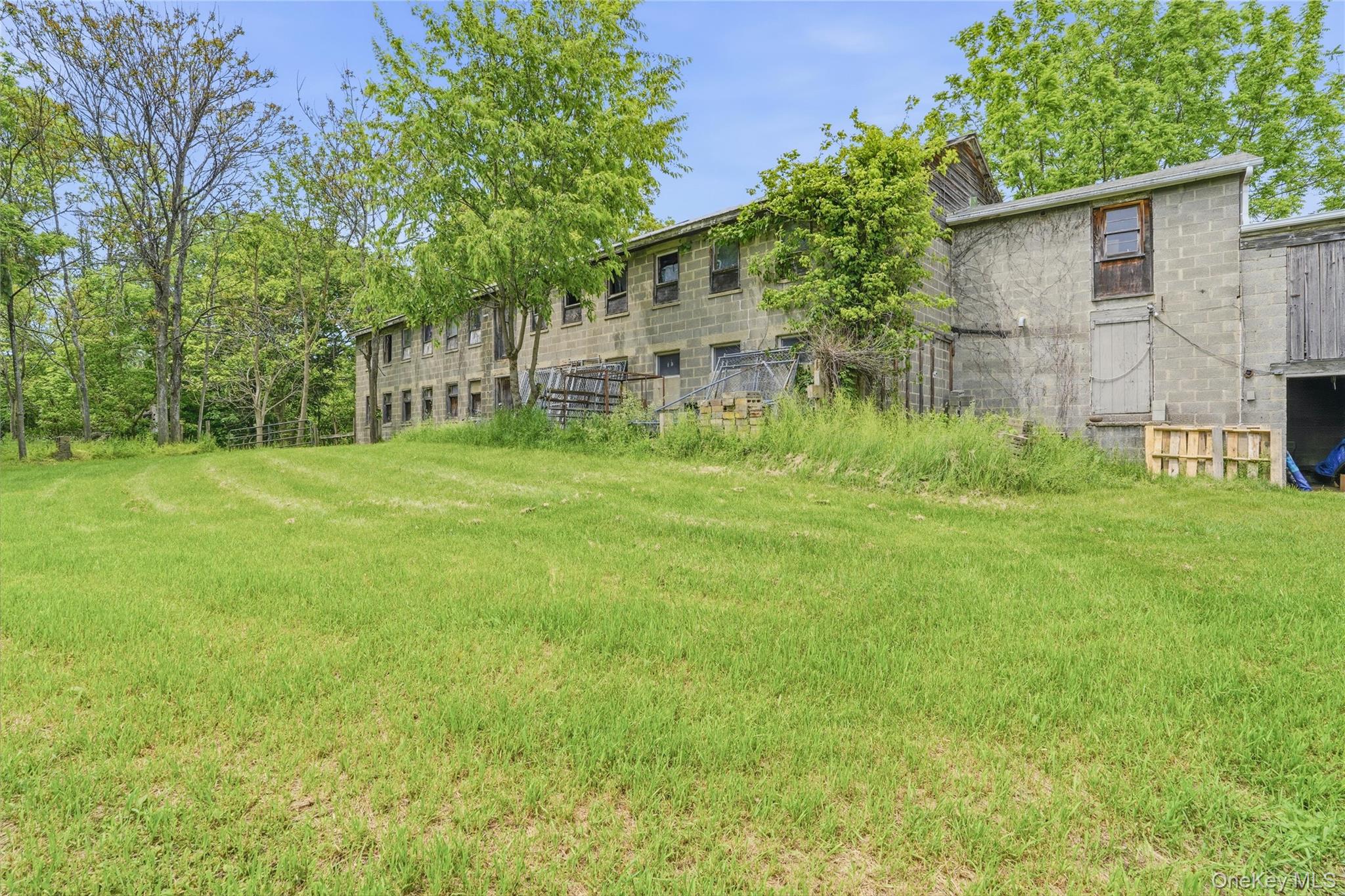 345 Drexel Drive Property Photo 17