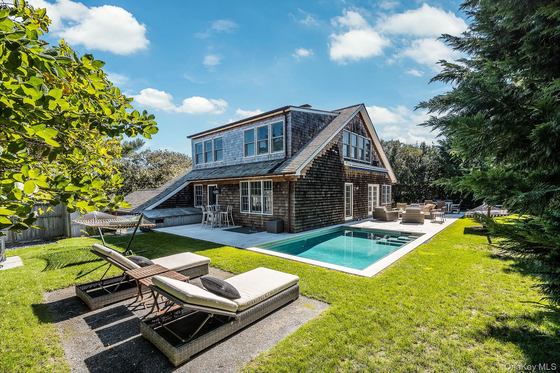 74 Hampton Lane Property Photo 1