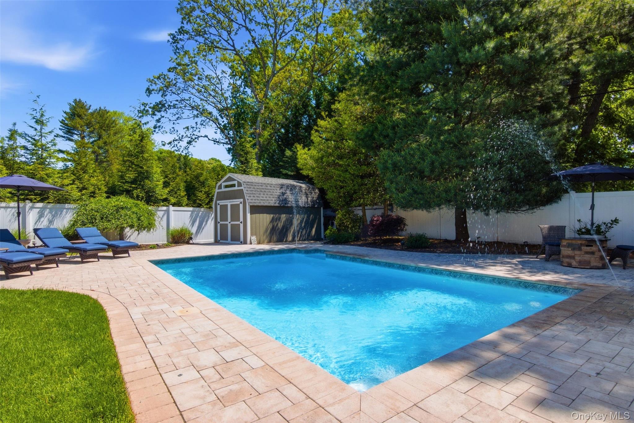 6 Sussex Lane Property Photo 34