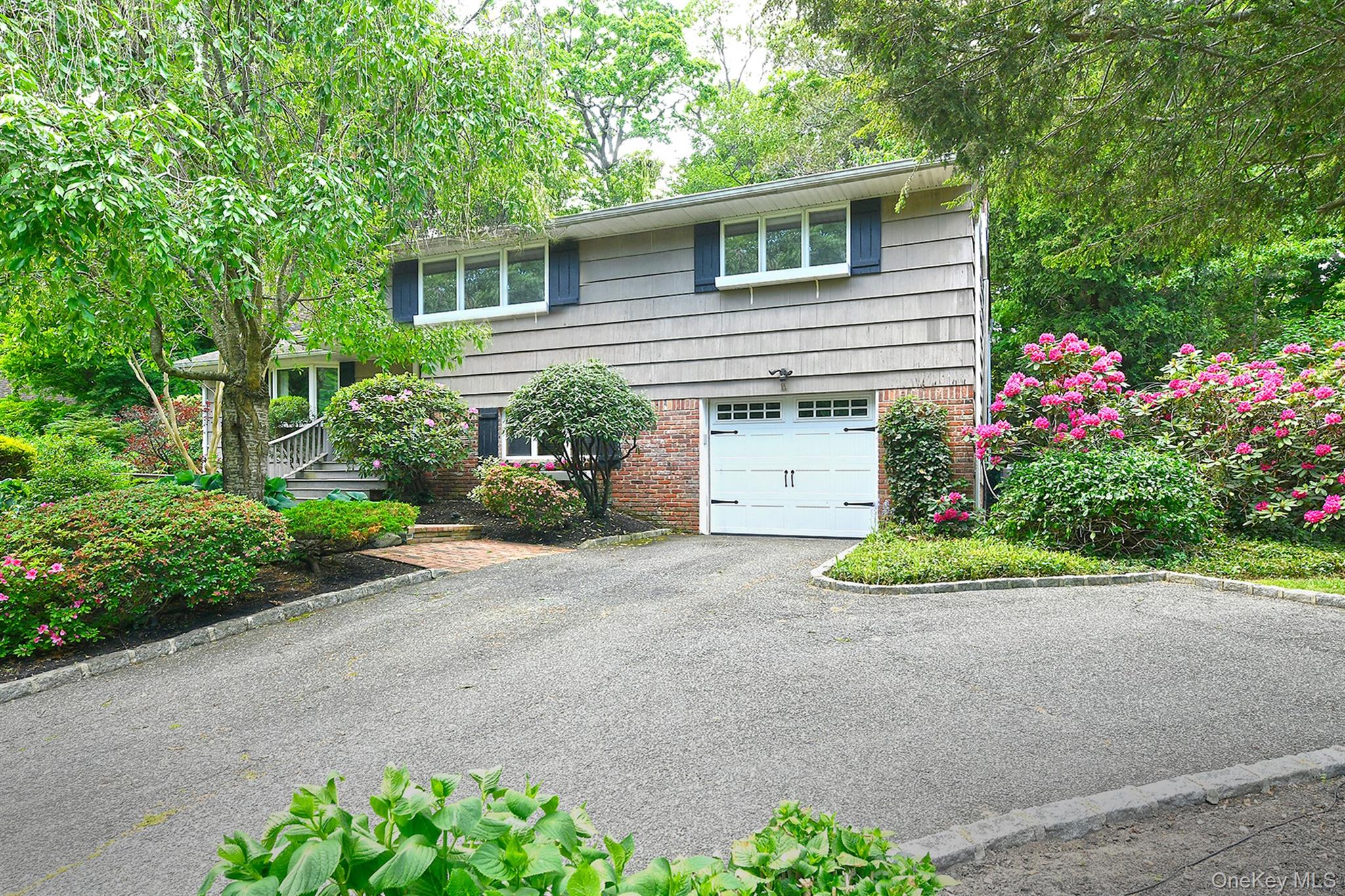 44 Wyoming Drive Property Photo 1