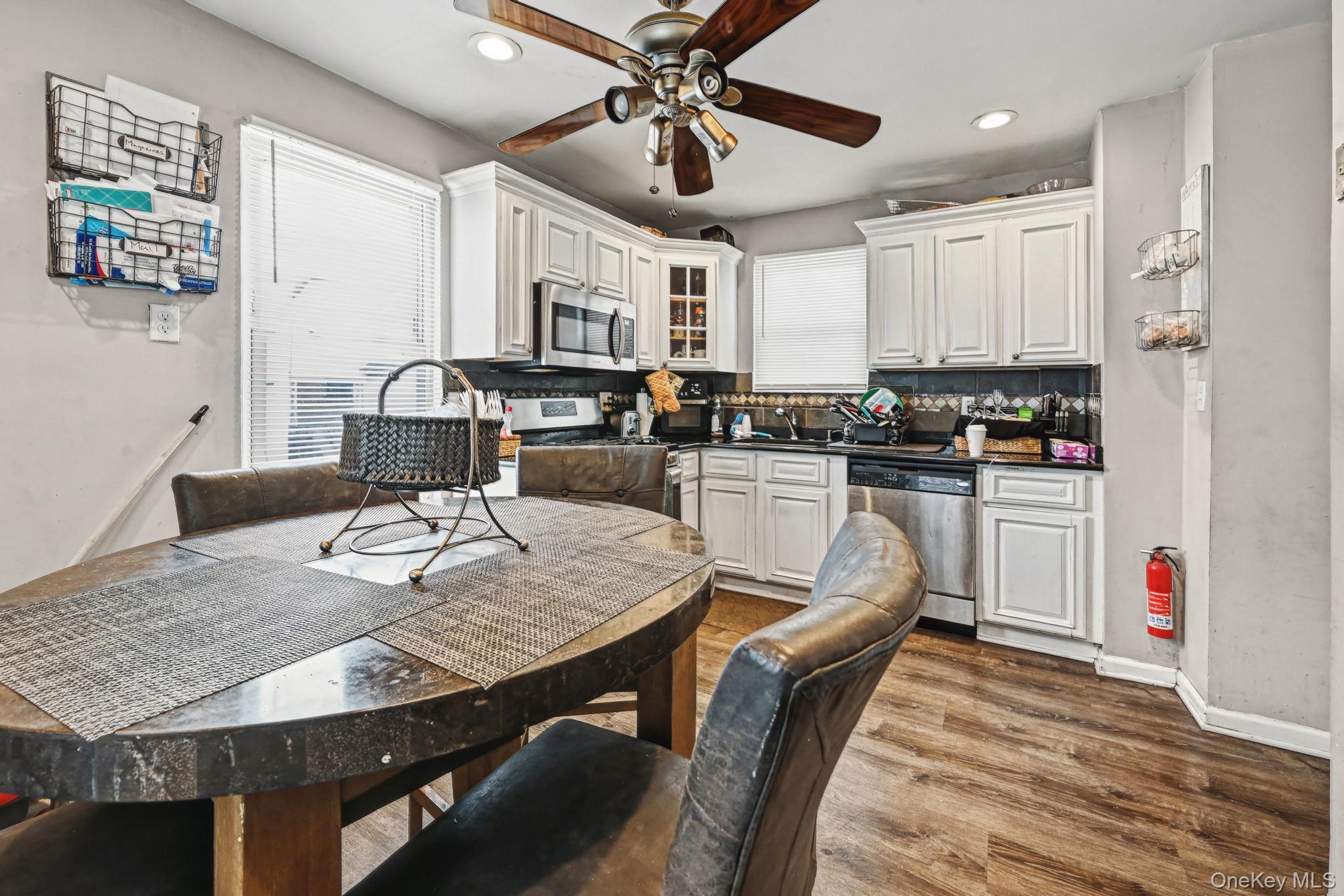 21609 115th Road Property Photo 5