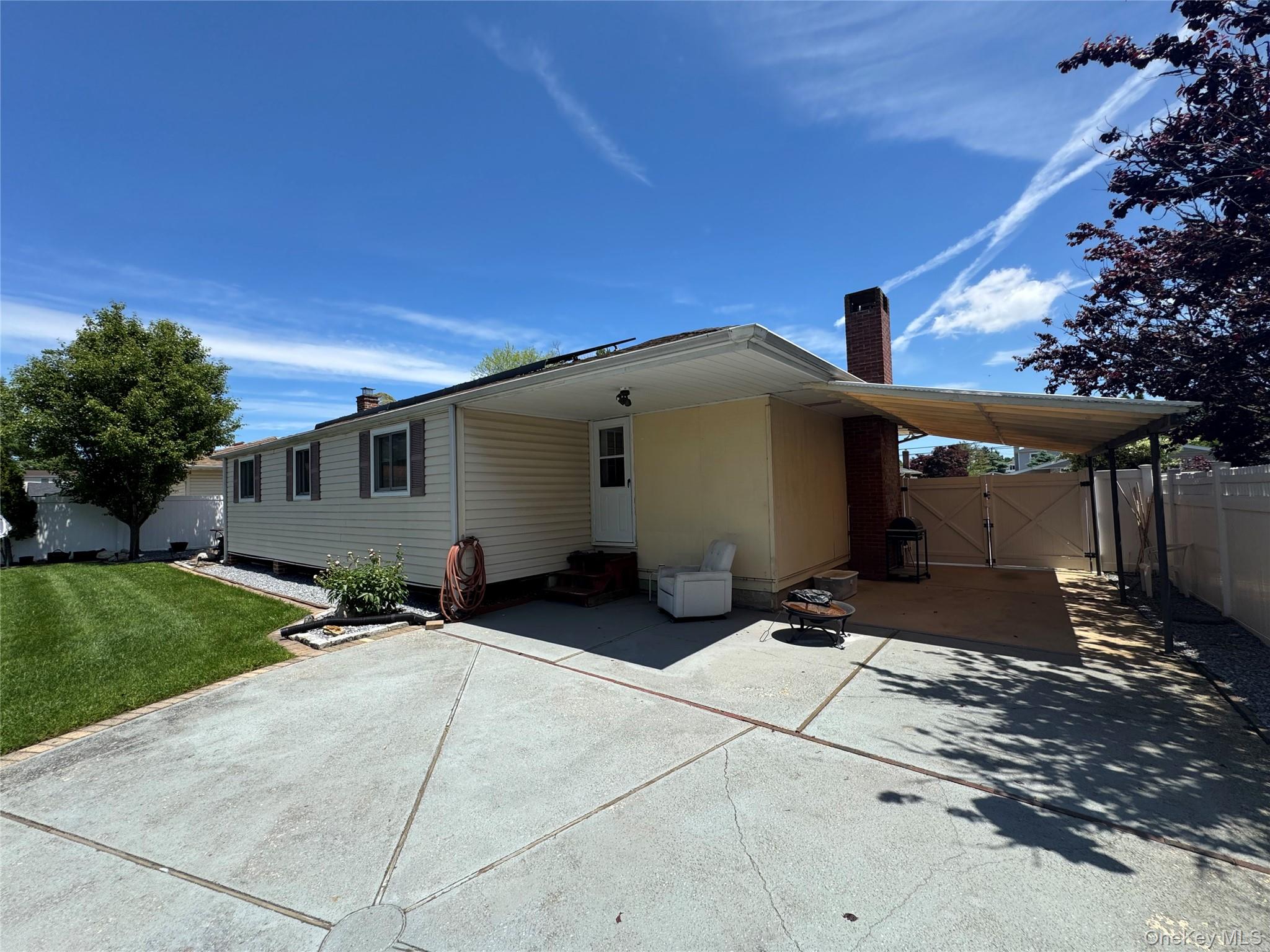 98 W 8th Street Property Photo 18