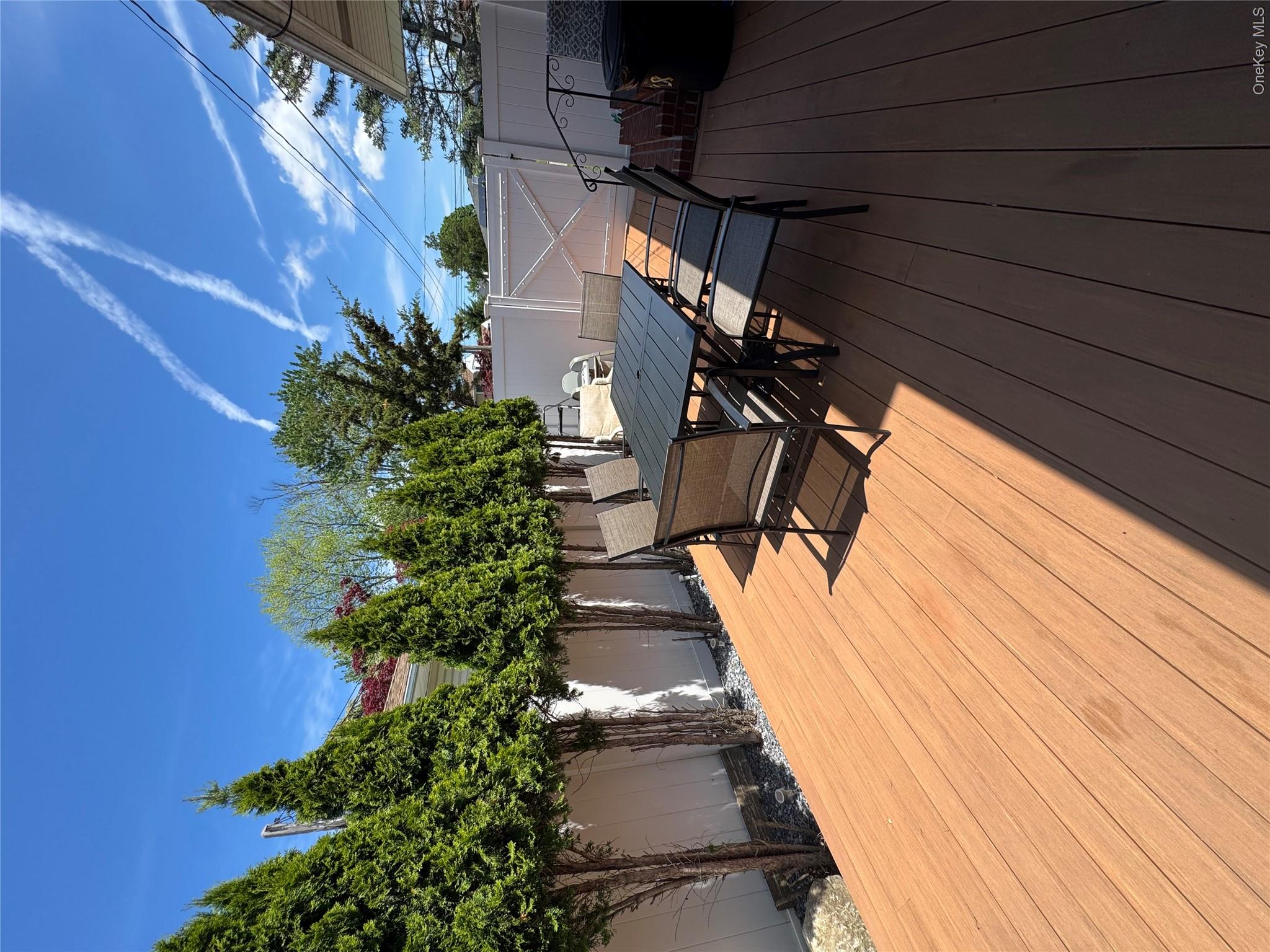 98 W 8th Street Property Photo 23