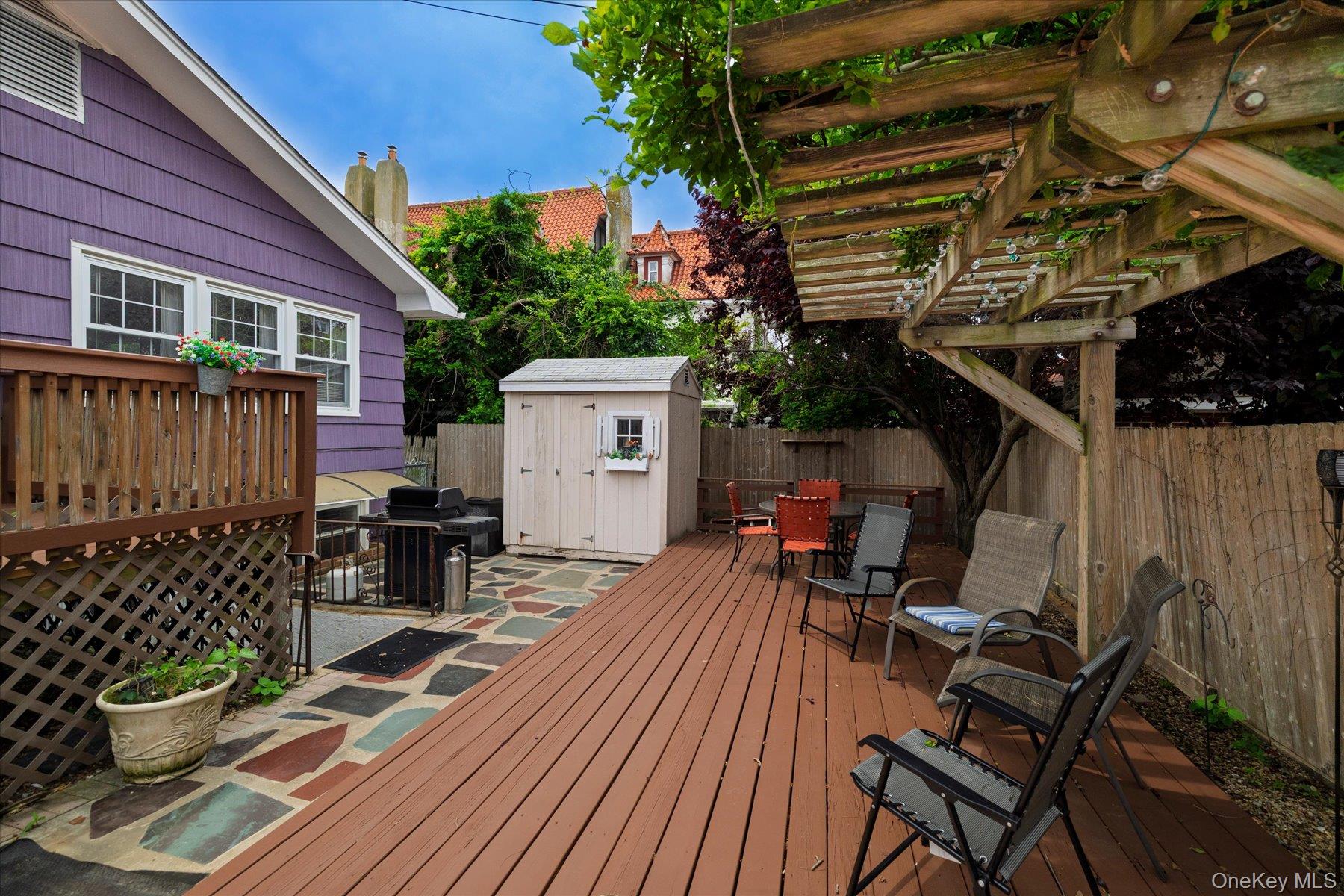 159 W Olive Street Property Photo 7