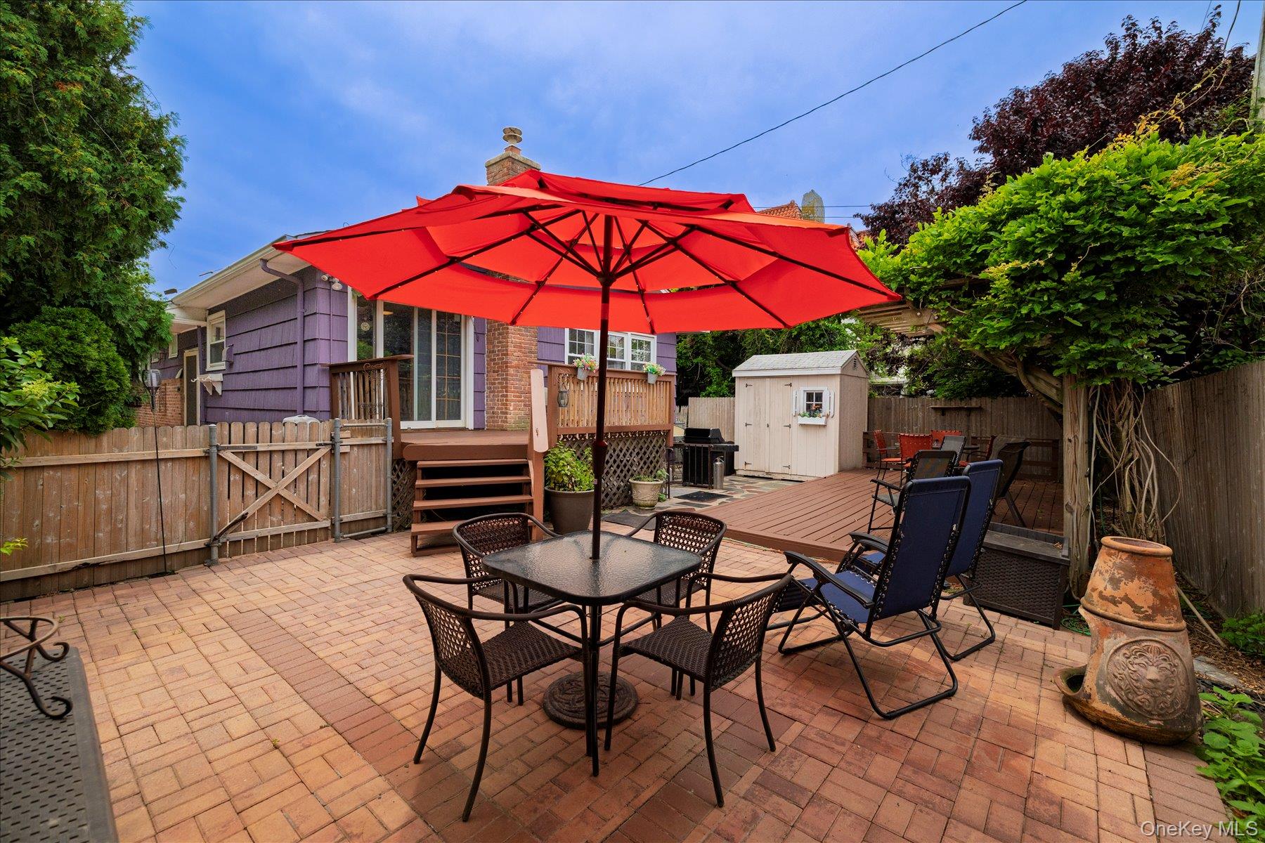 159 W Olive Street Property Photo 8