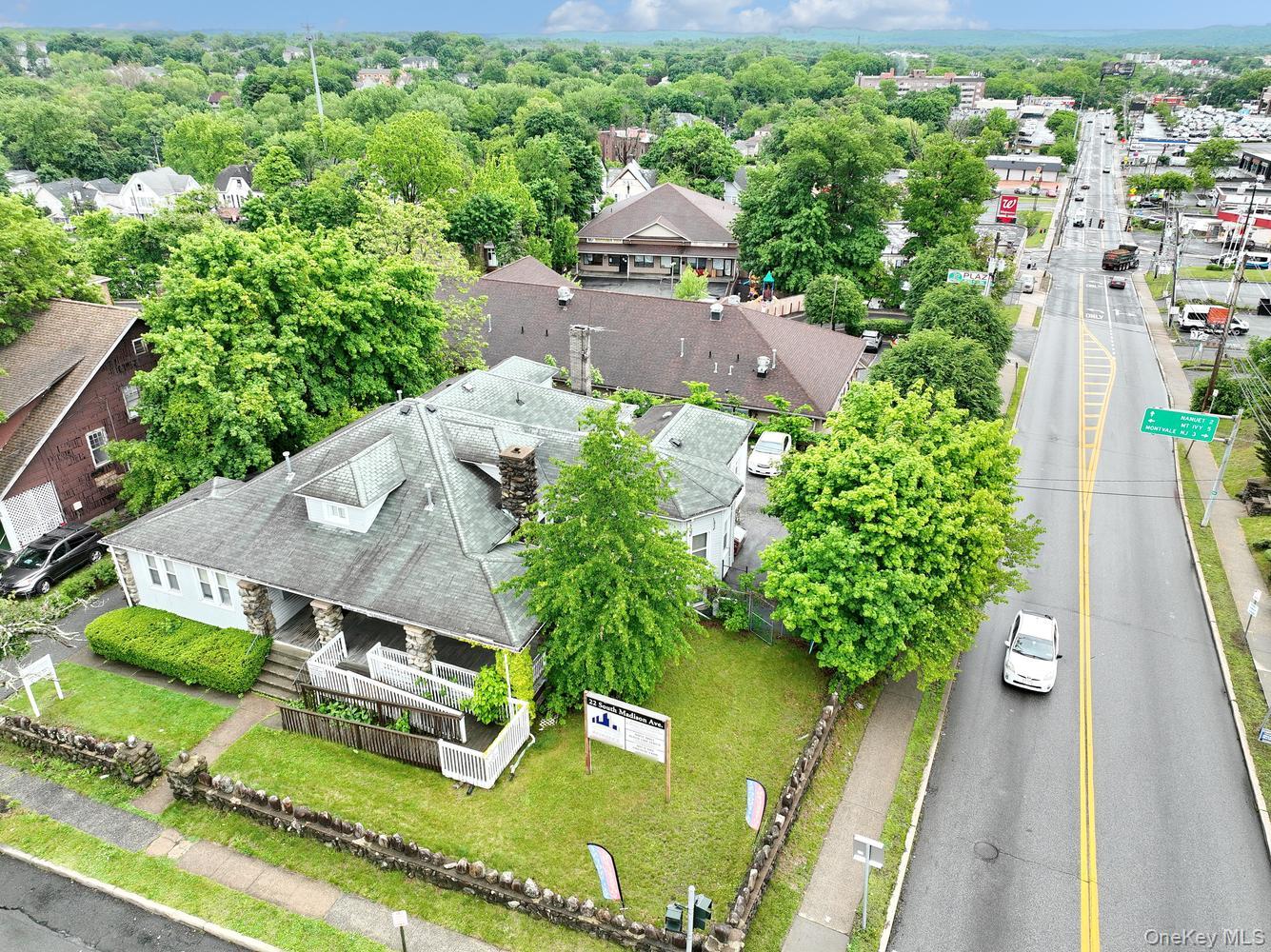 22 S Madison Avenue Property Photo 1