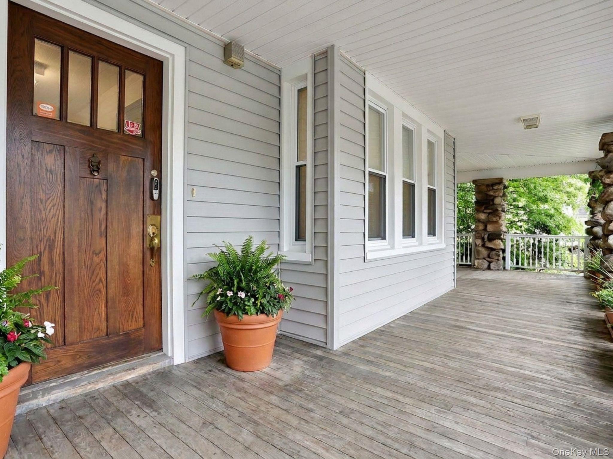 22 S Madison Avenue Property Photo 3