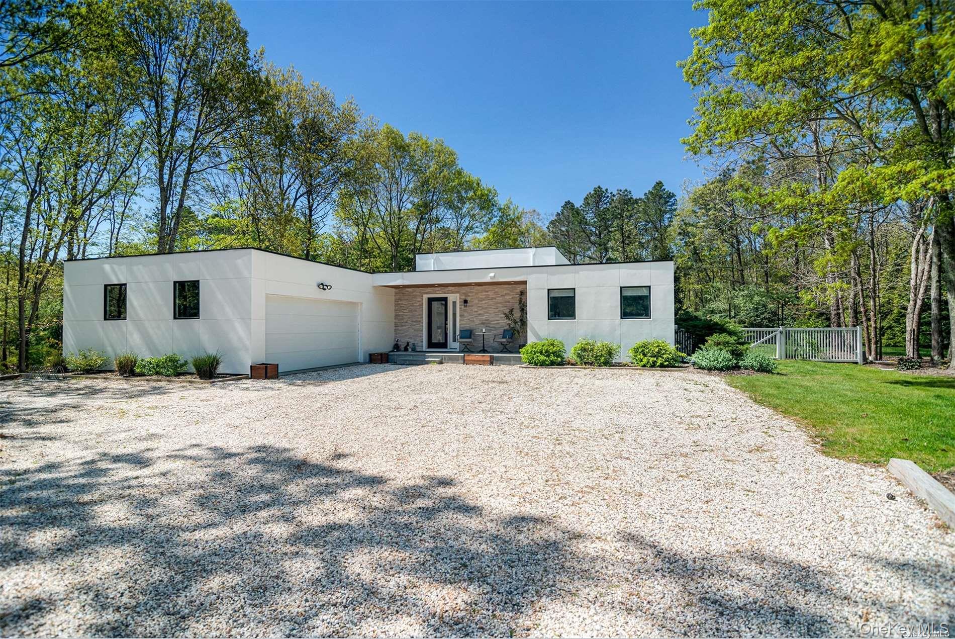 36 Deerfield Way Property Photo 2