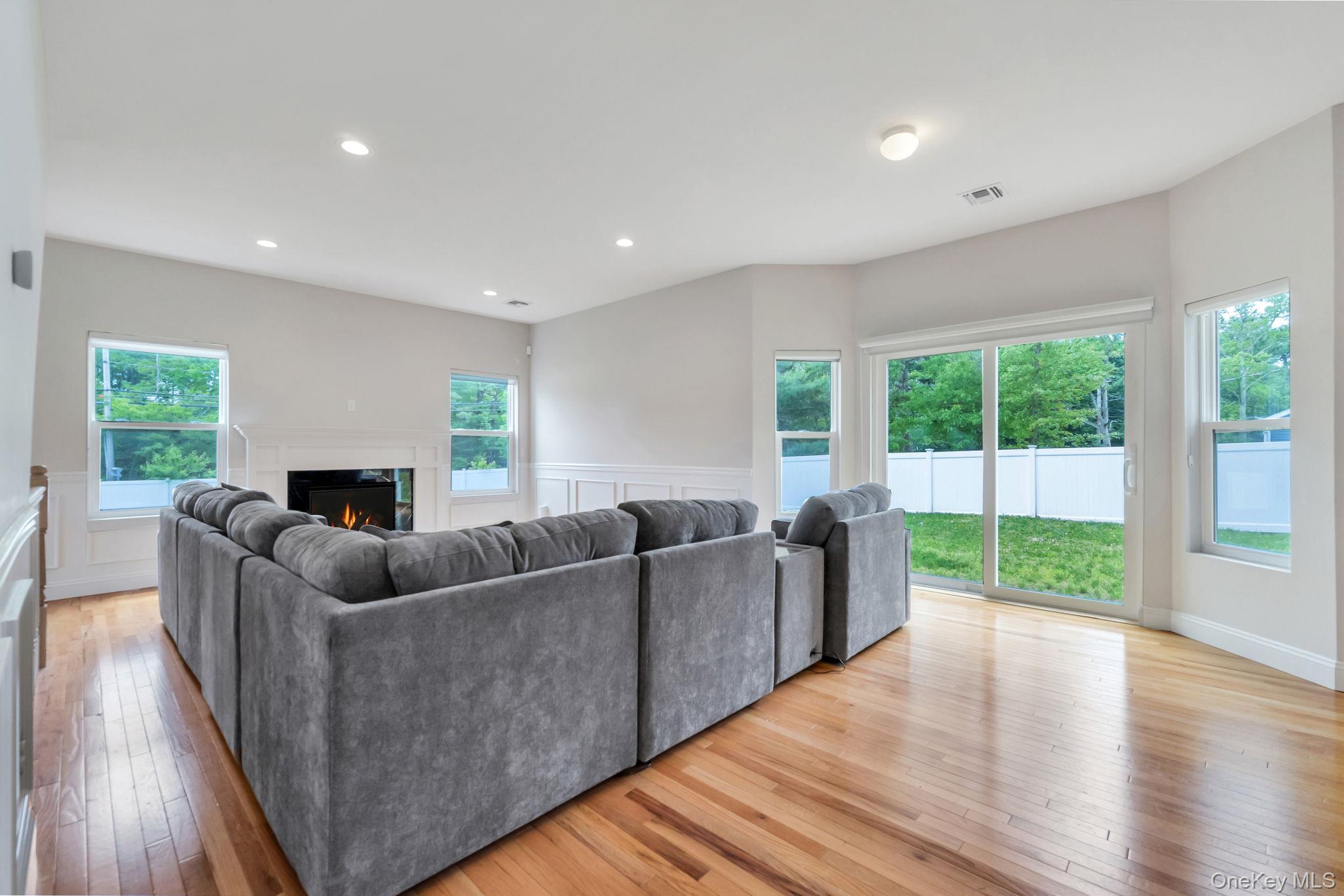 164 Chestnut Street Property Photo 12