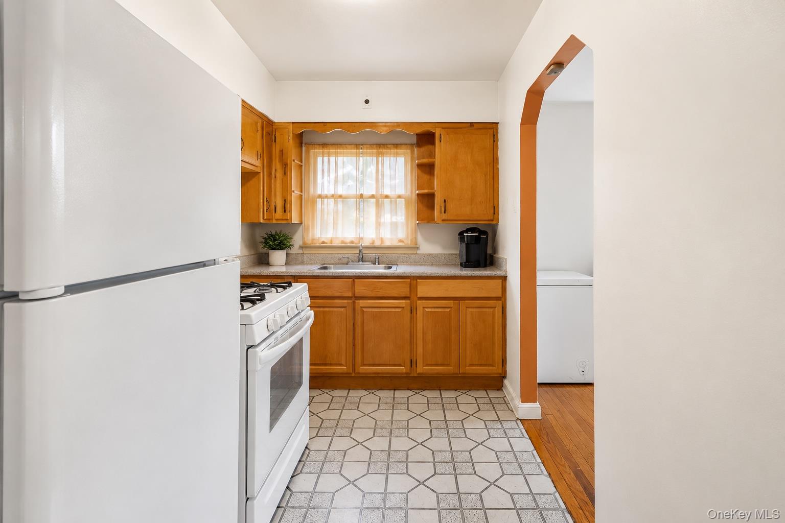 4234 Monticello Avenue Property Photo 6