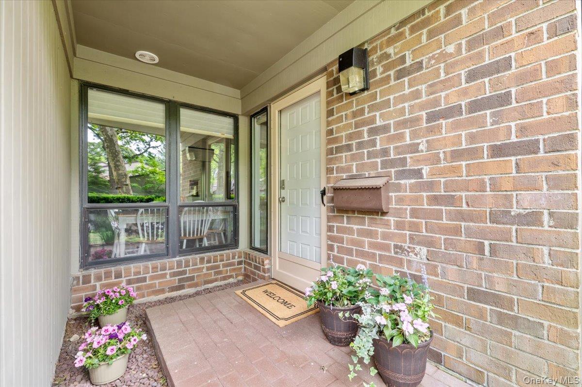 225 Hamlet Drive Property Photo 3