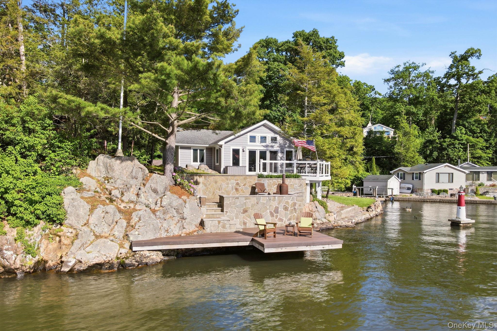 53 Shore Avenue Property Photo 1