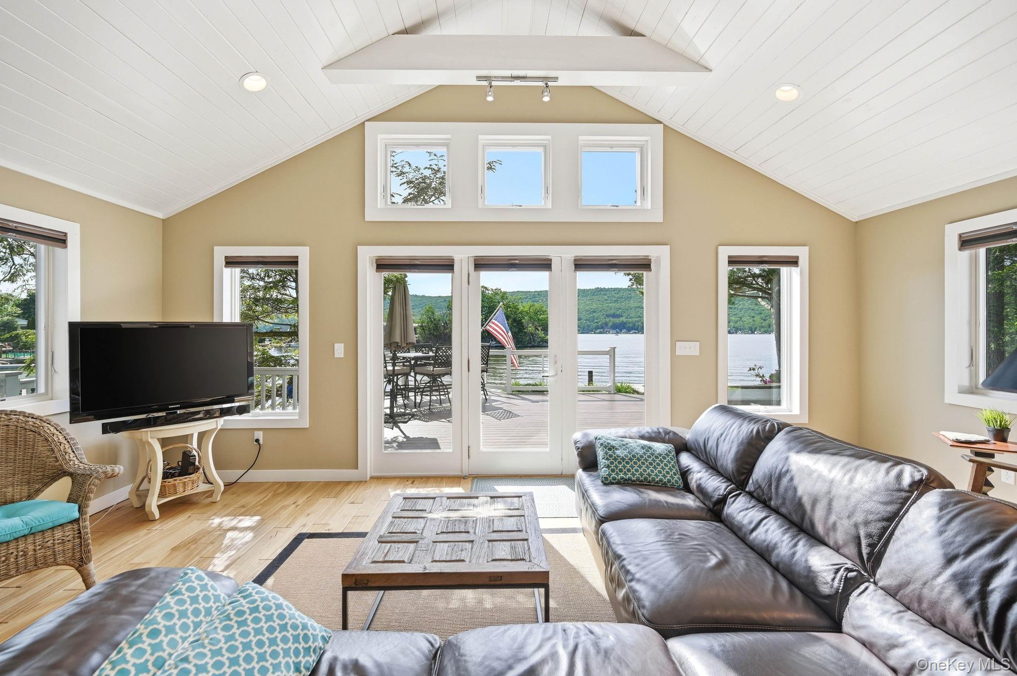 53 Shore Avenue Property Photo 17