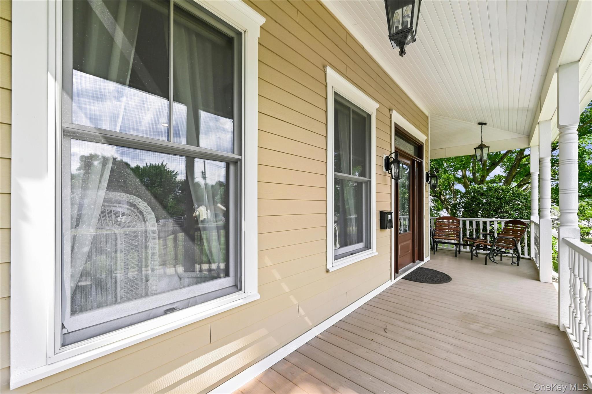 68 E Erie Street Property Photo 5