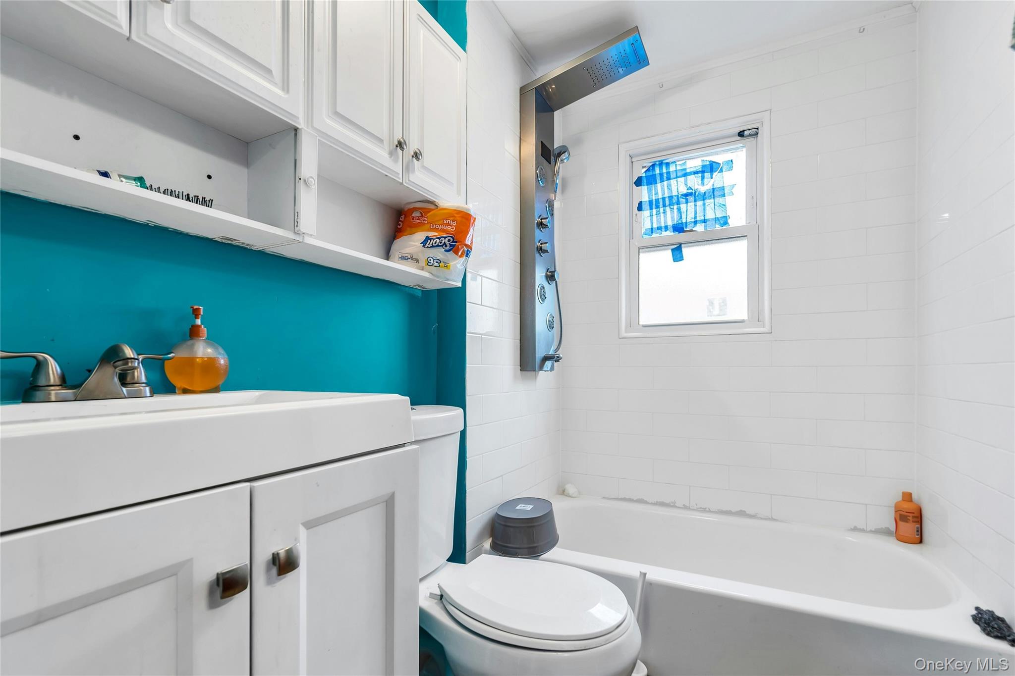 80 E 19th Street Property Photo 3