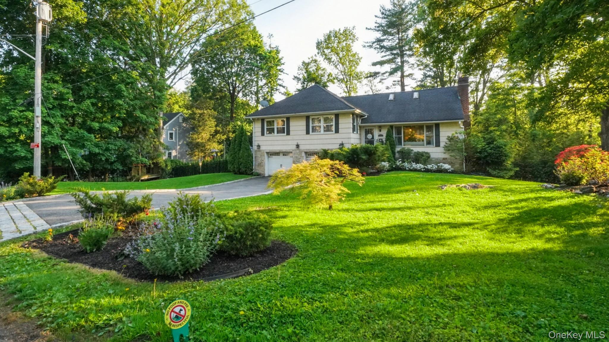25 Manor Avenue Property Photo 1
