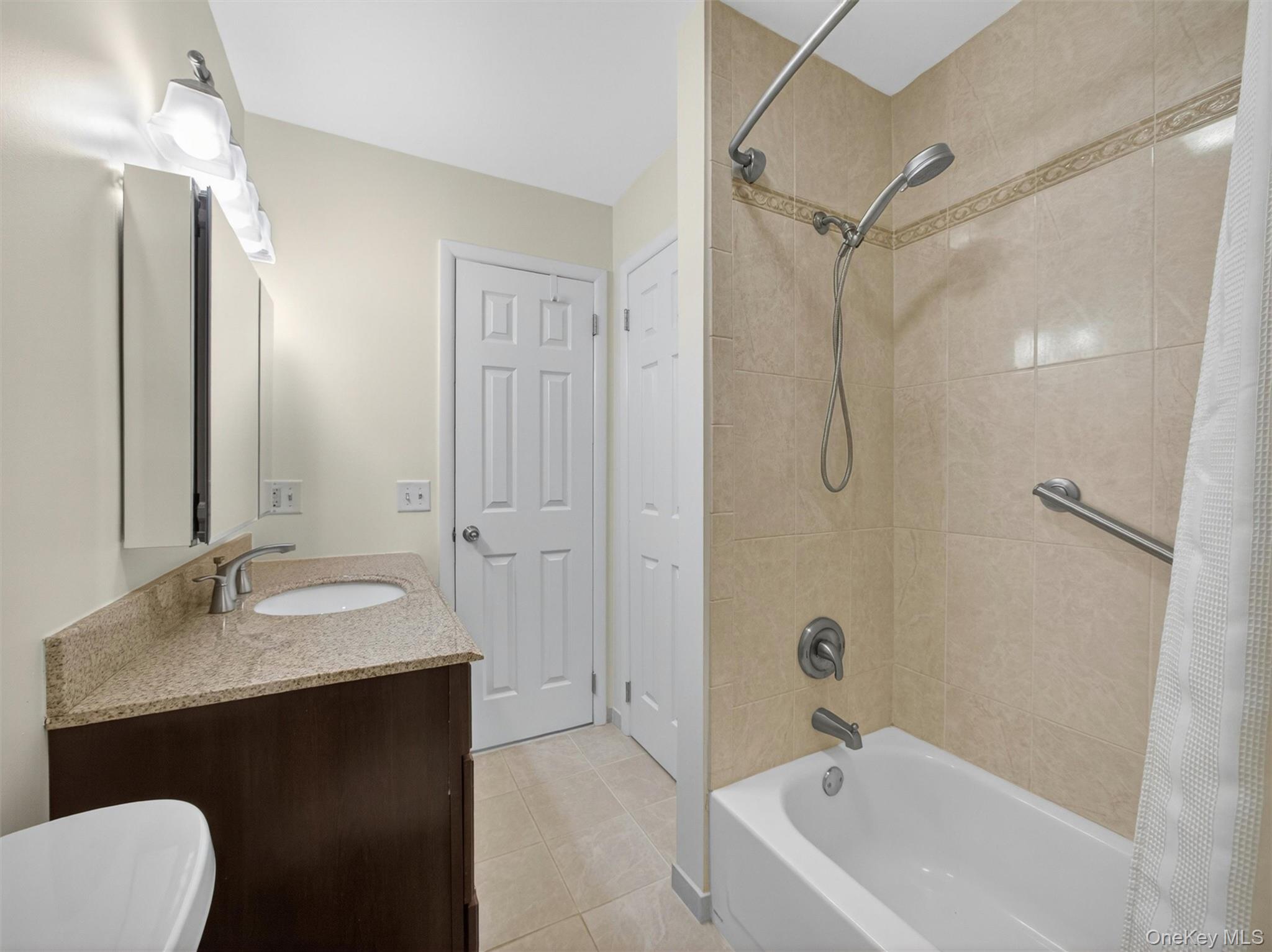187 Doxbury Lane Property Photo 25