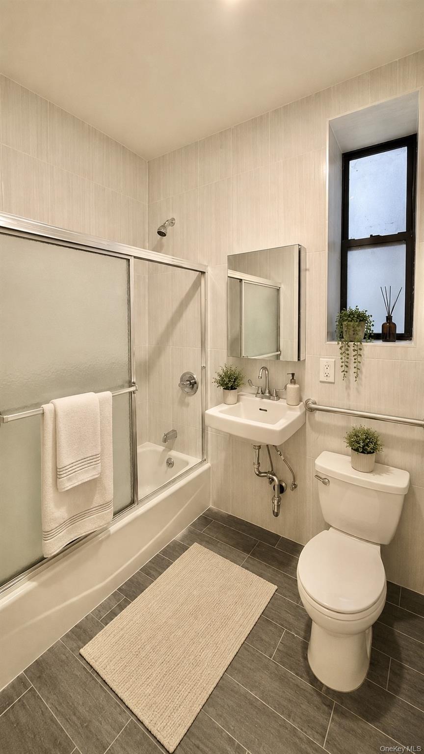 10015 34th Avenue Property Photo 4