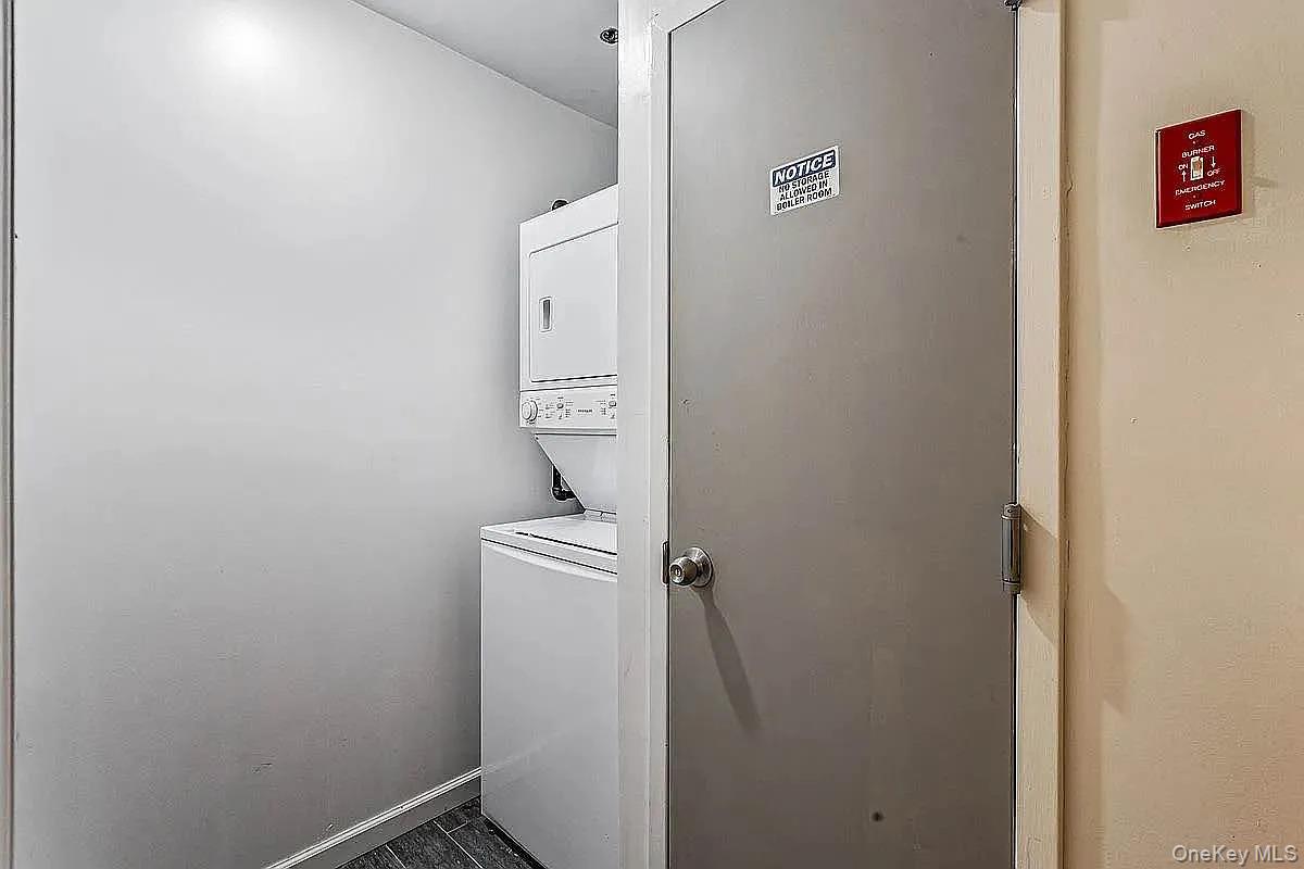 10015 34th Avenue Property Photo 5