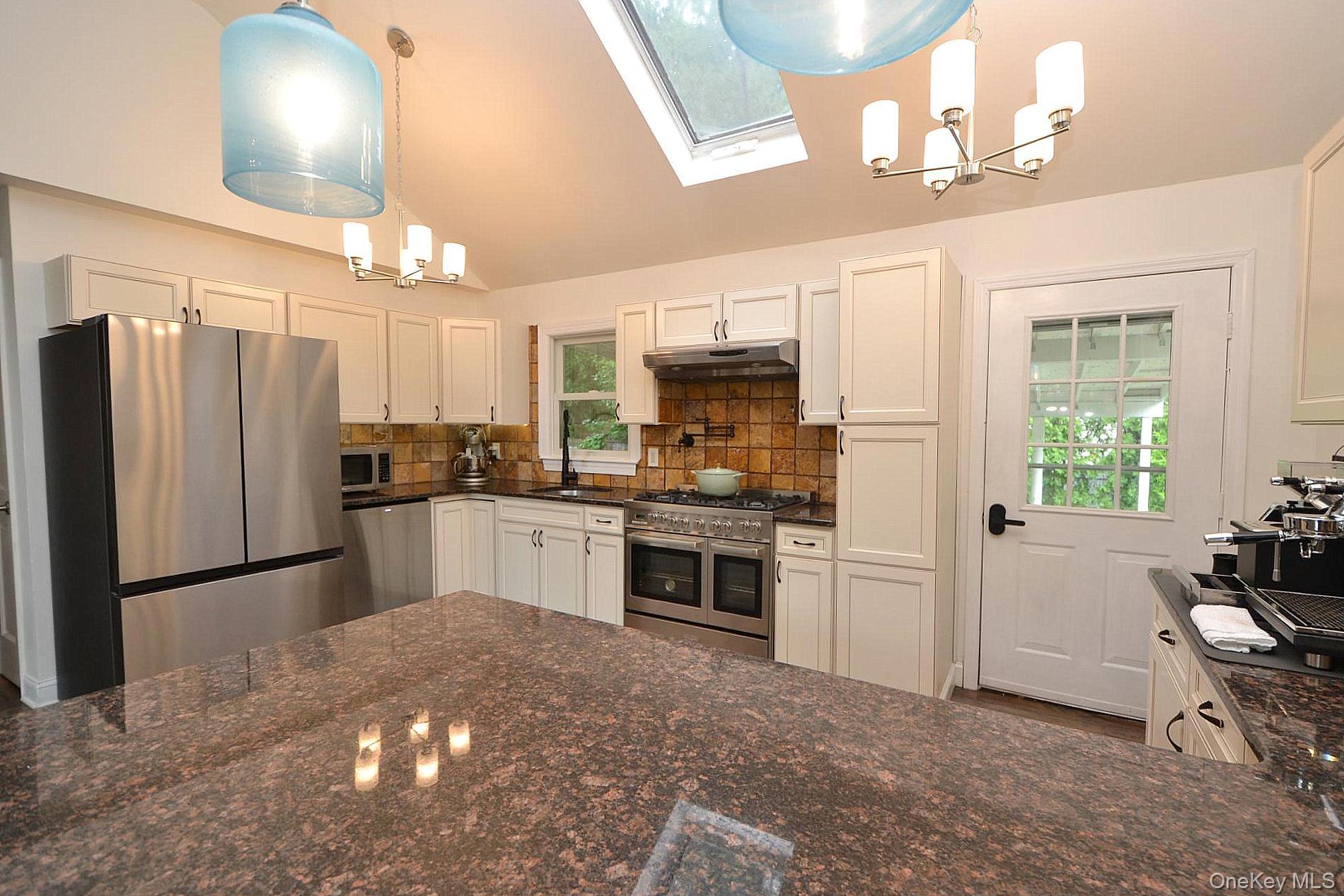 19 Fountain Road Property Photo 9