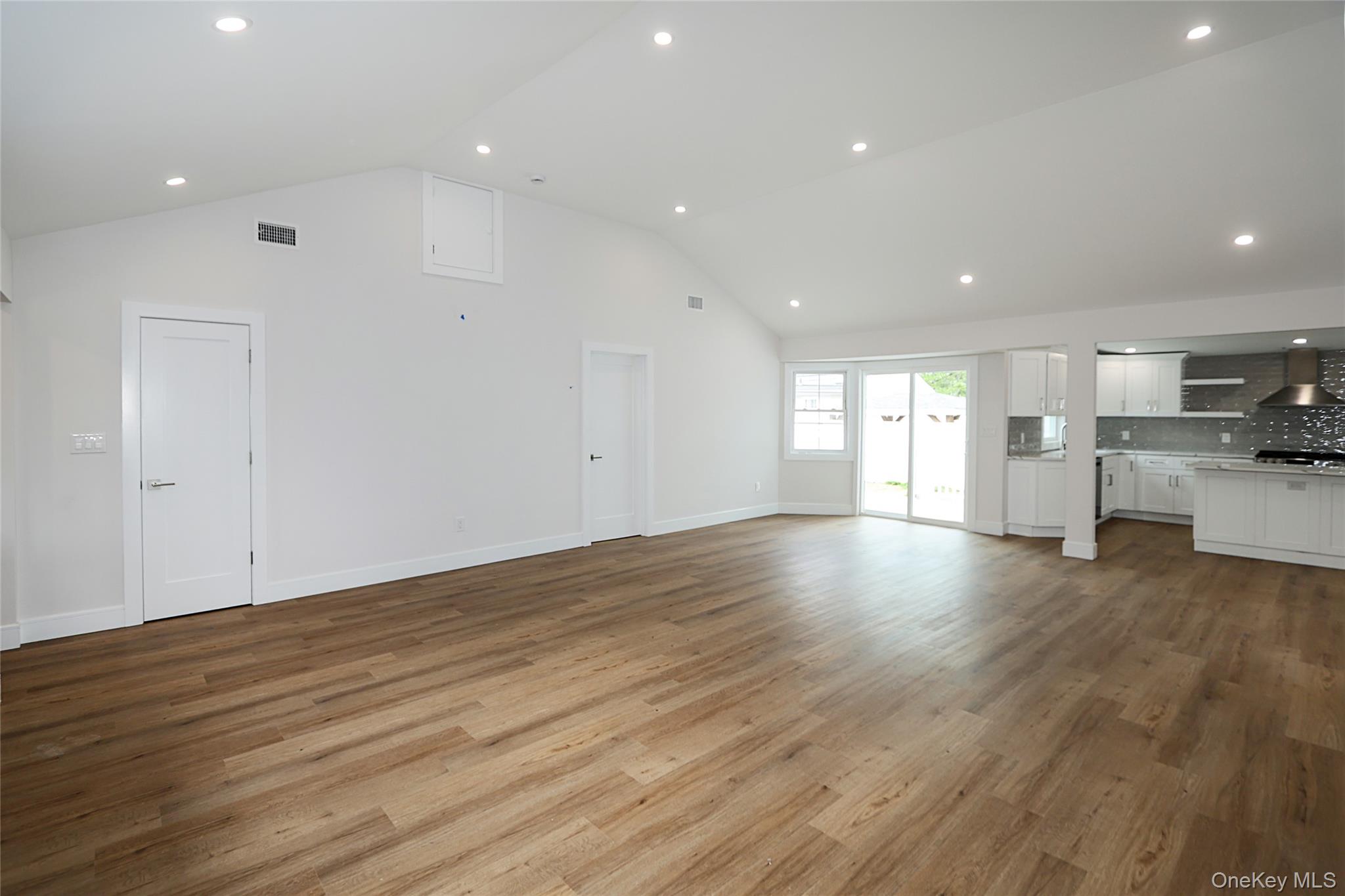 224 Hungry Harbor Road Property Photo 5