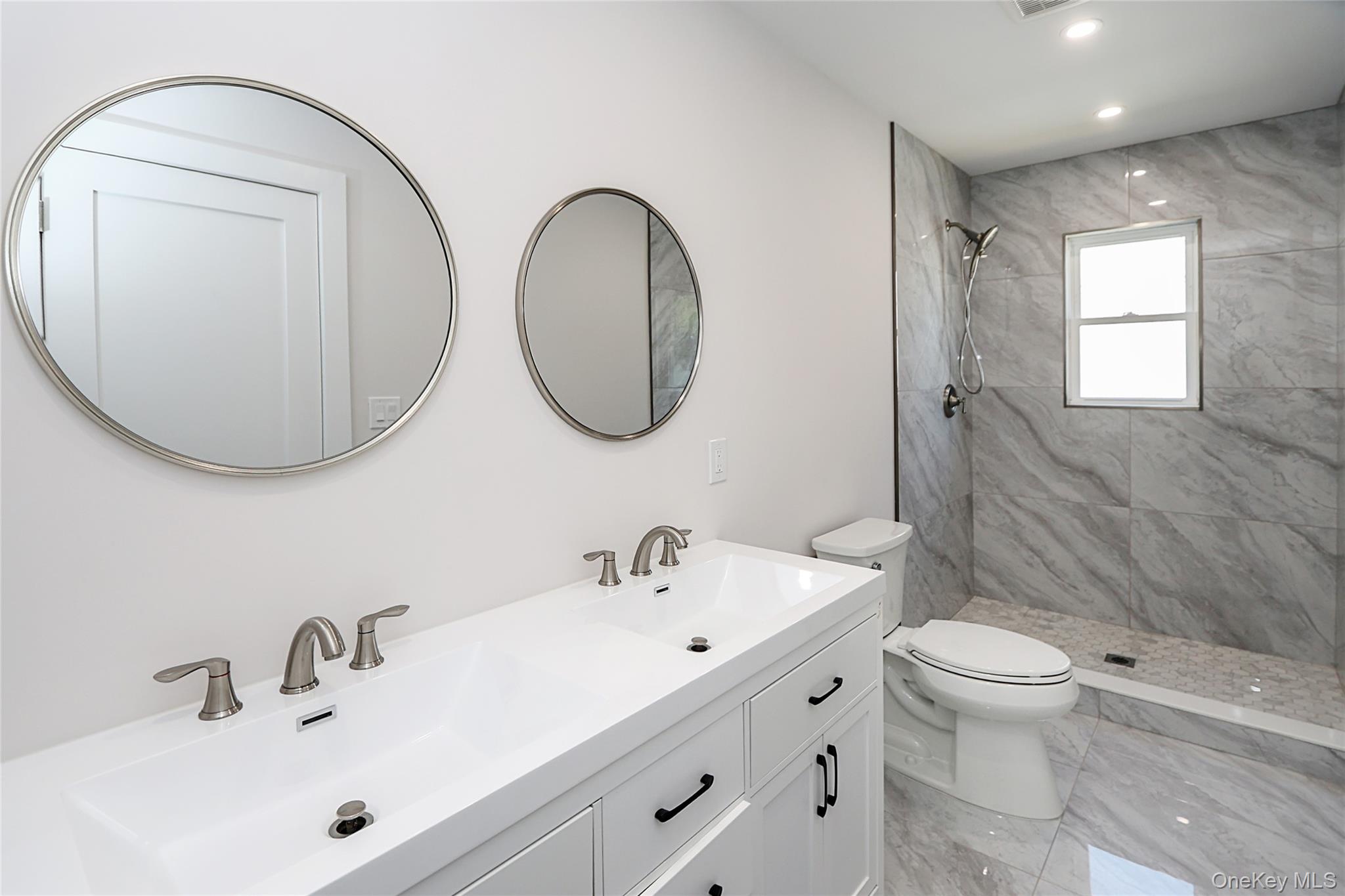 224 Hungry Harbor Road Property Photo 13