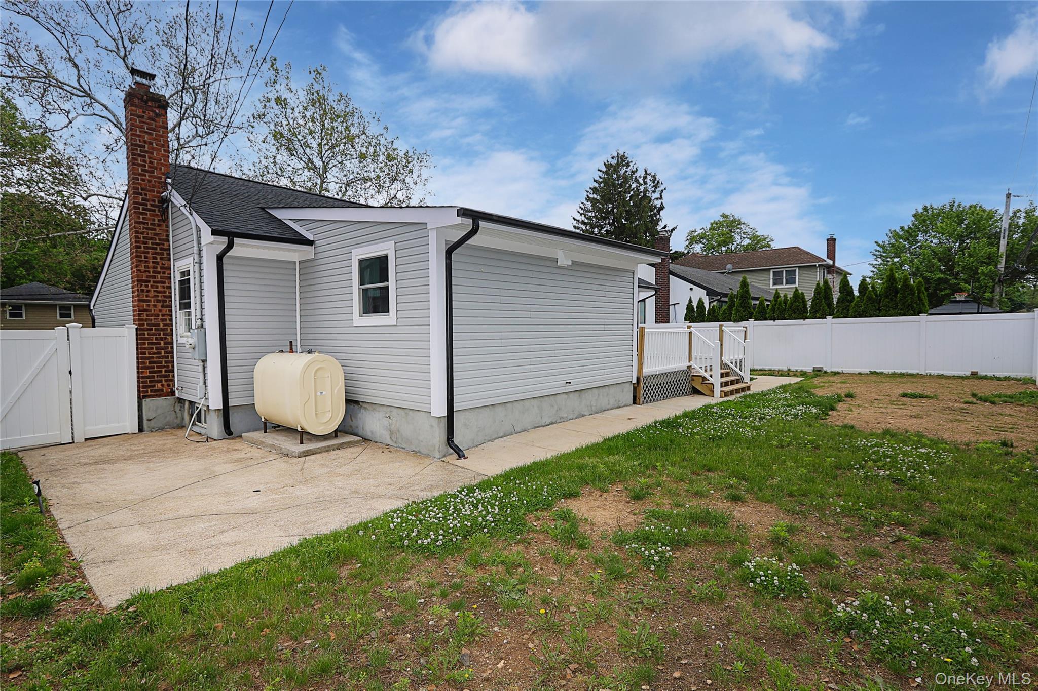 224 Hungry Harbor Road Property Photo 24