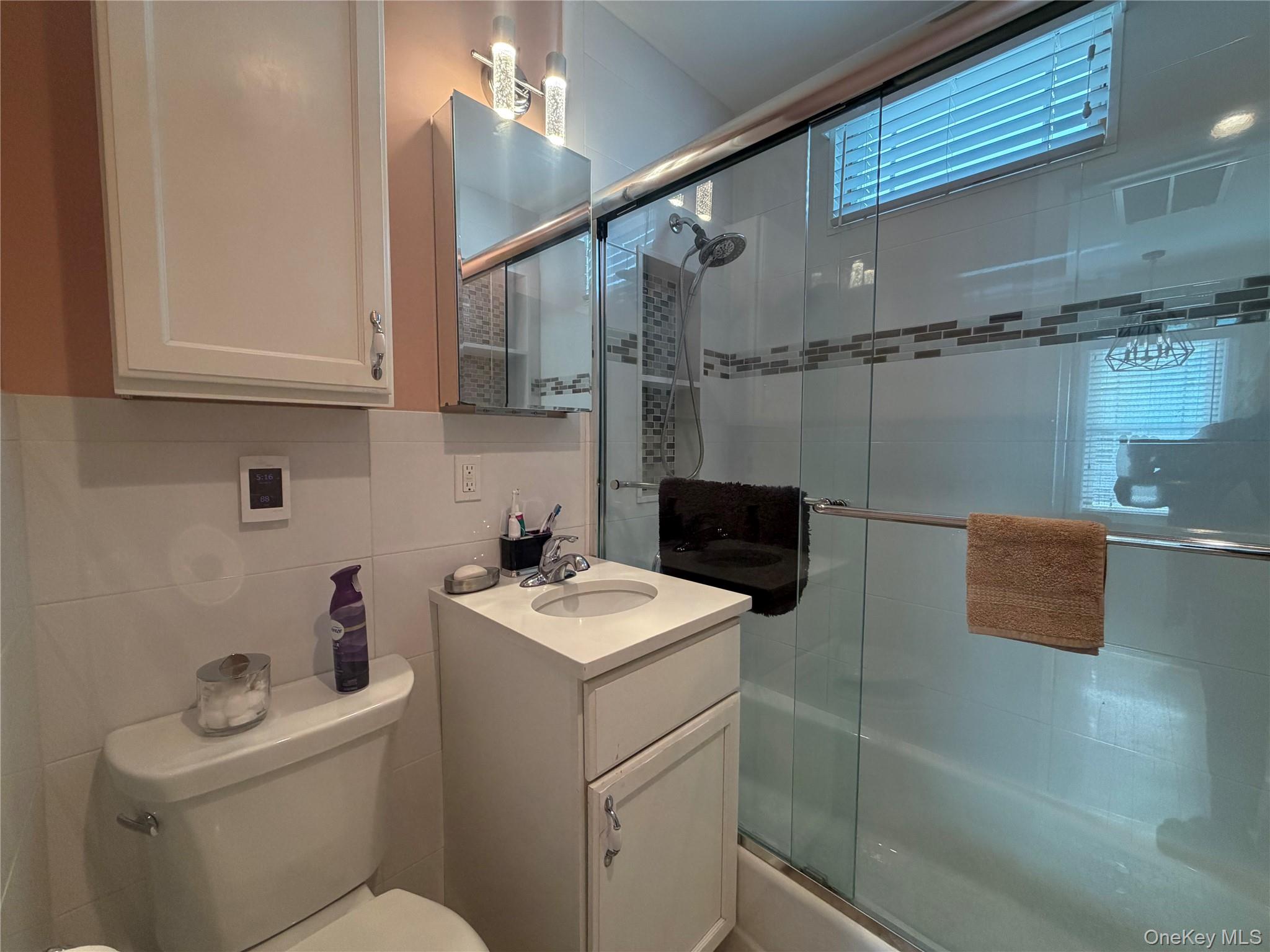 539 E Beech Street Property Photo 9