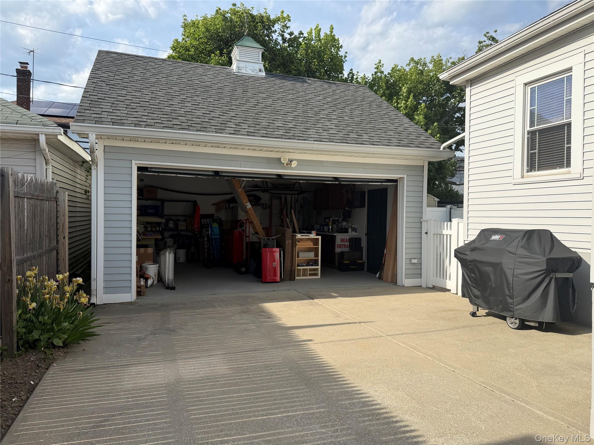 539 E Beech Street Property Photo 12