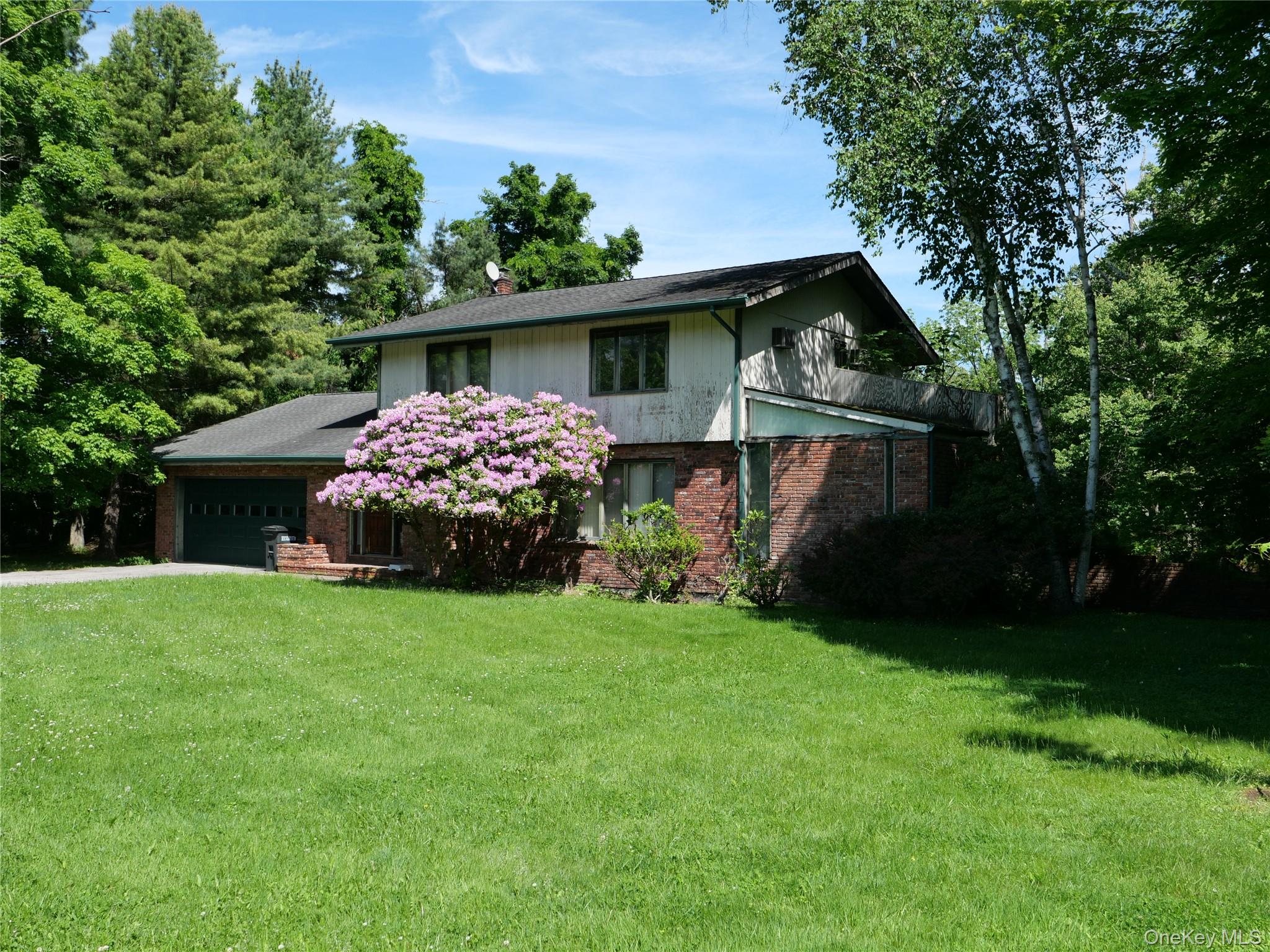 5 Maria Lane Property Photo 3