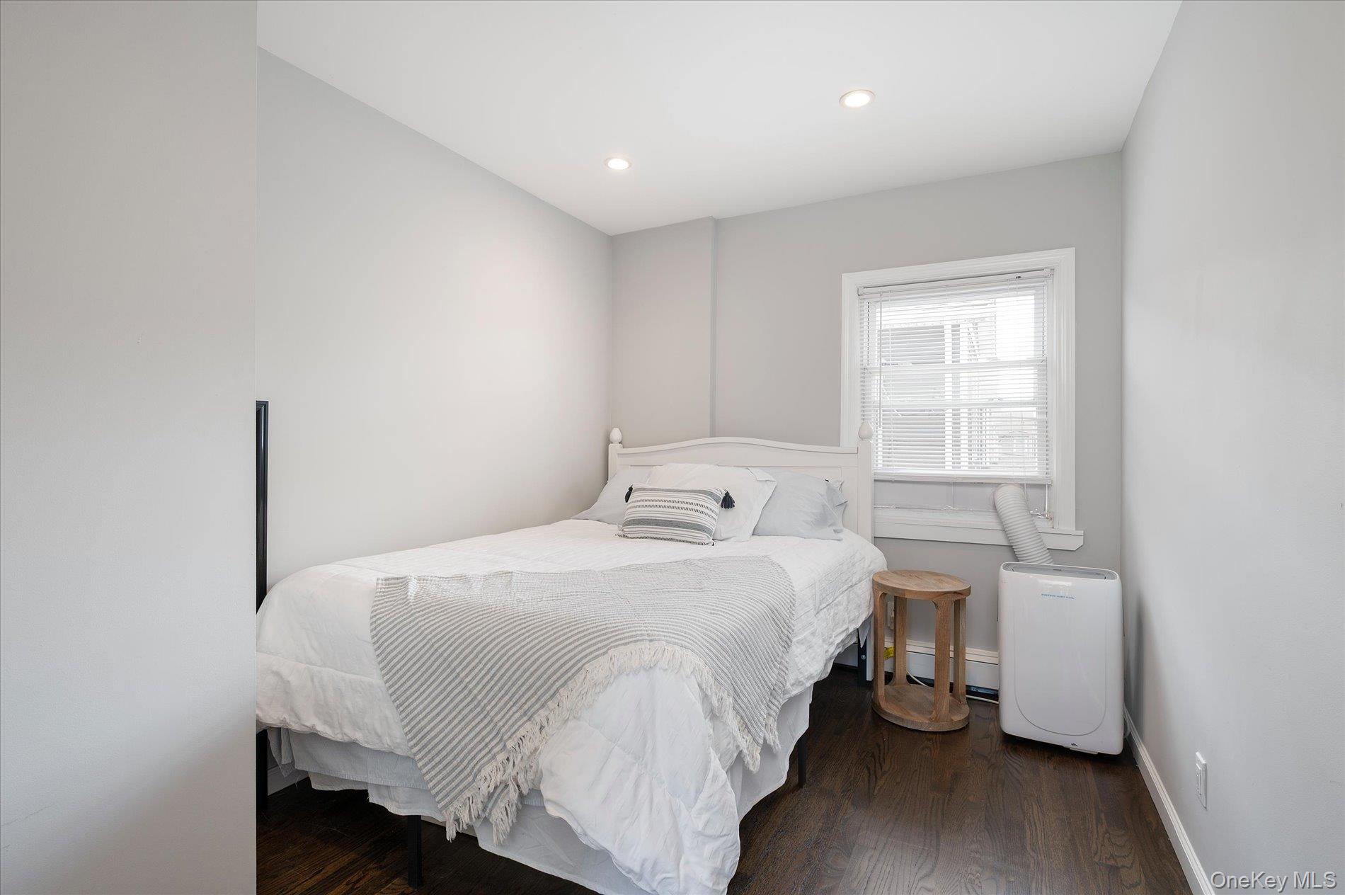 1735 Washington Avenue Property Photo 21